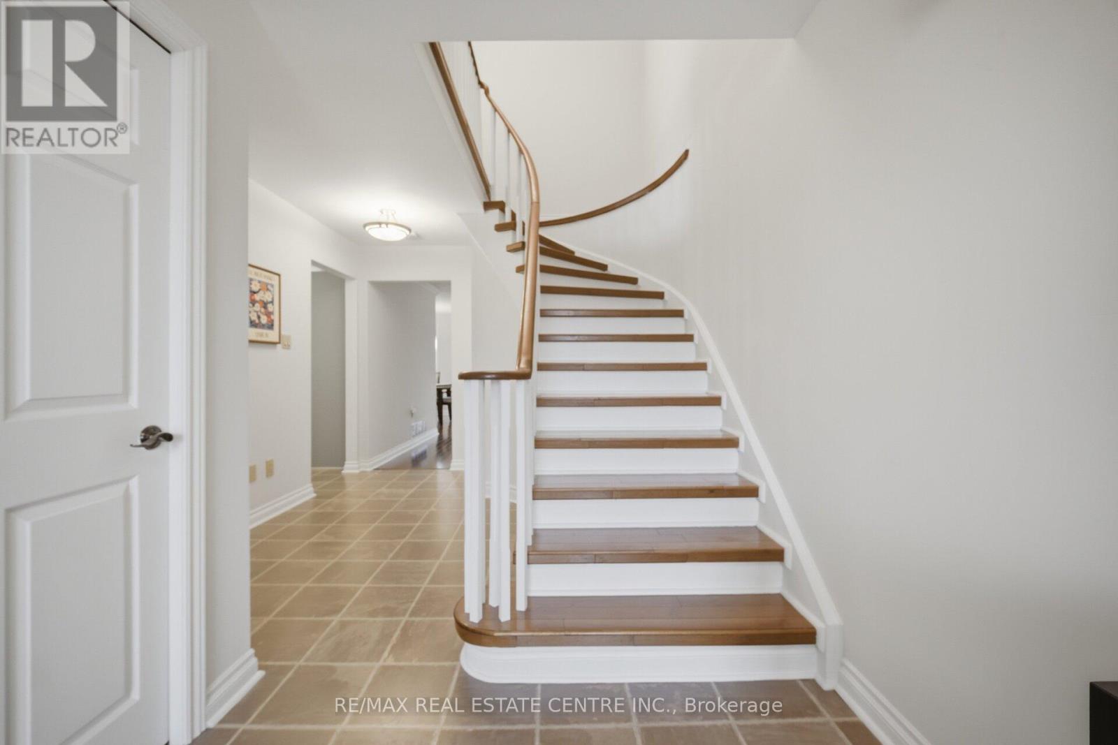 1596 Lewes Way, Mississauga, Ontario  L4W 3L2 - Photo 20 - W13063792