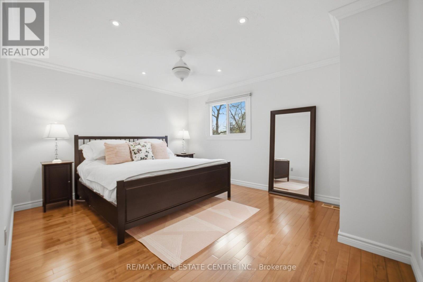 1596 Lewes Way, Mississauga, Ontario  L4W 3L2 - Photo 23 - W13063792