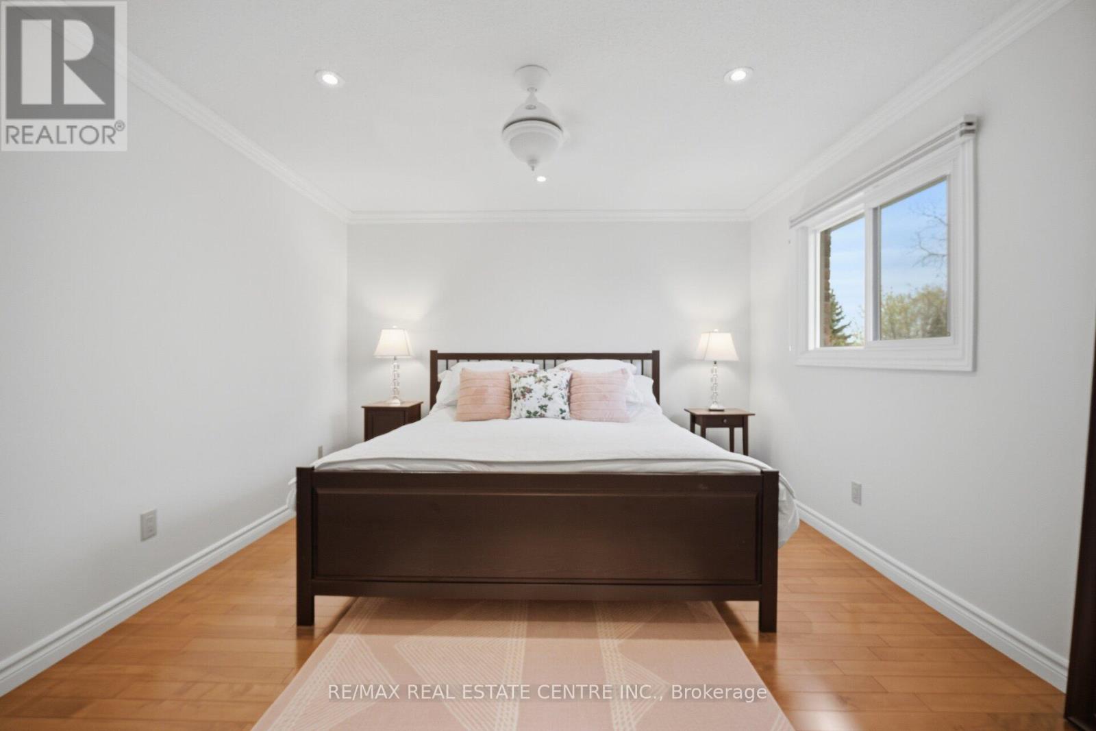 1596 Lewes Way, Mississauga, Ontario  L4W 3L2 - Photo 24 - W13063792