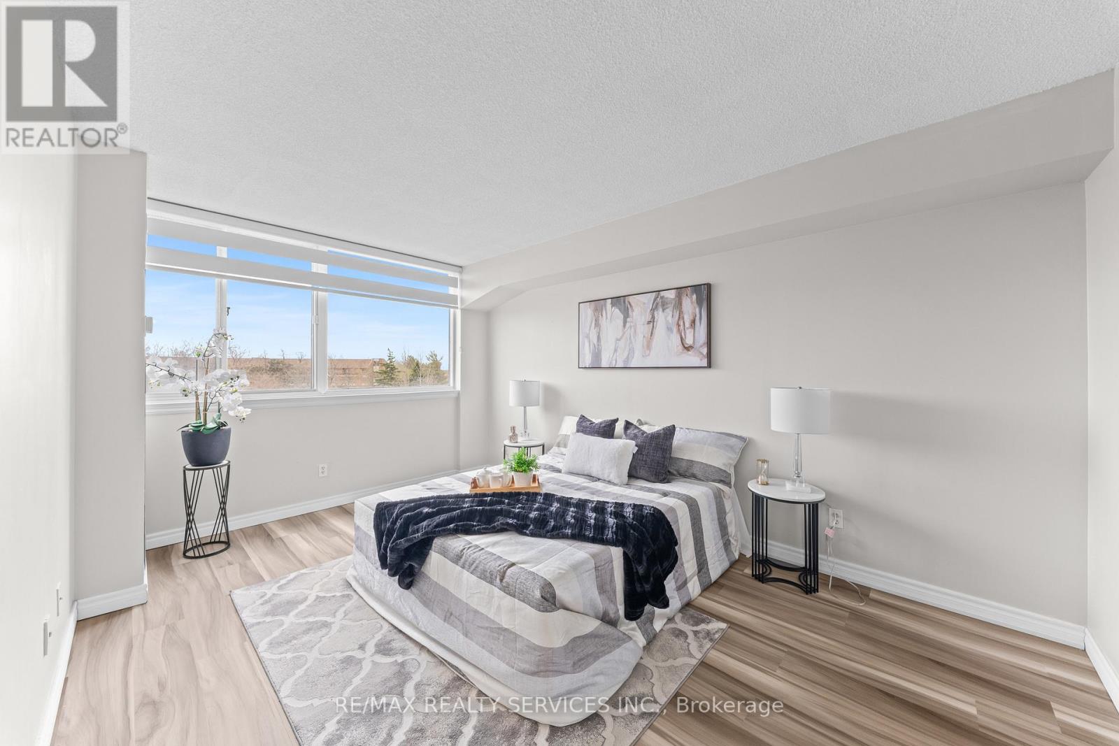 307 - 1001 Cedarglen Gate, Mississauga, Ontario  L5C 4R2 - Photo 13 - W13063794