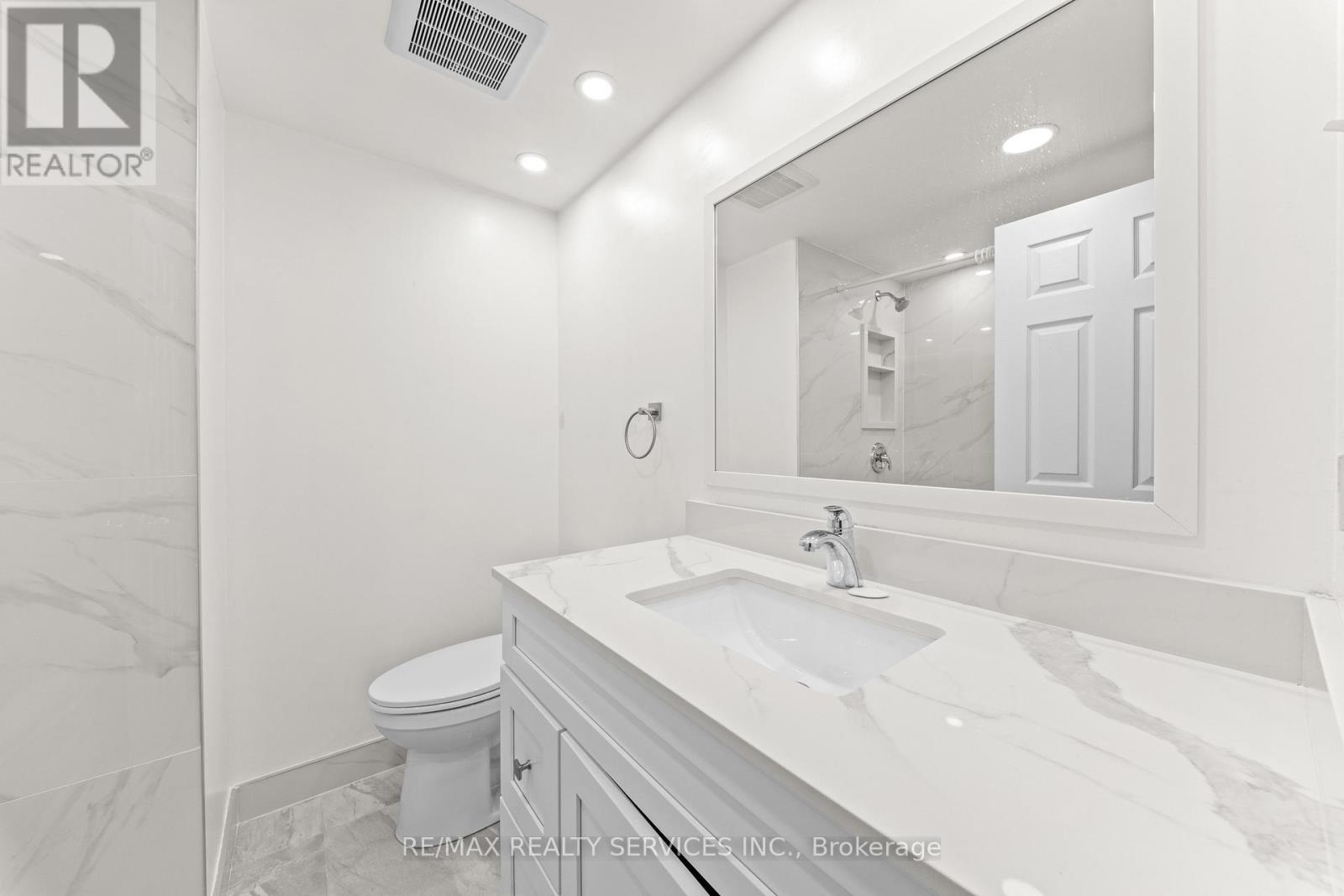 307 - 1001 Cedarglen Gate, Mississauga, Ontario  L5C 4R2 - Photo 16 - W13063794