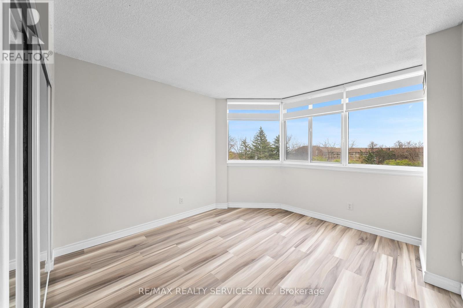 307 - 1001 Cedarglen Gate, Mississauga, Ontario  L5C 4R2 - Photo 18 - W13063794