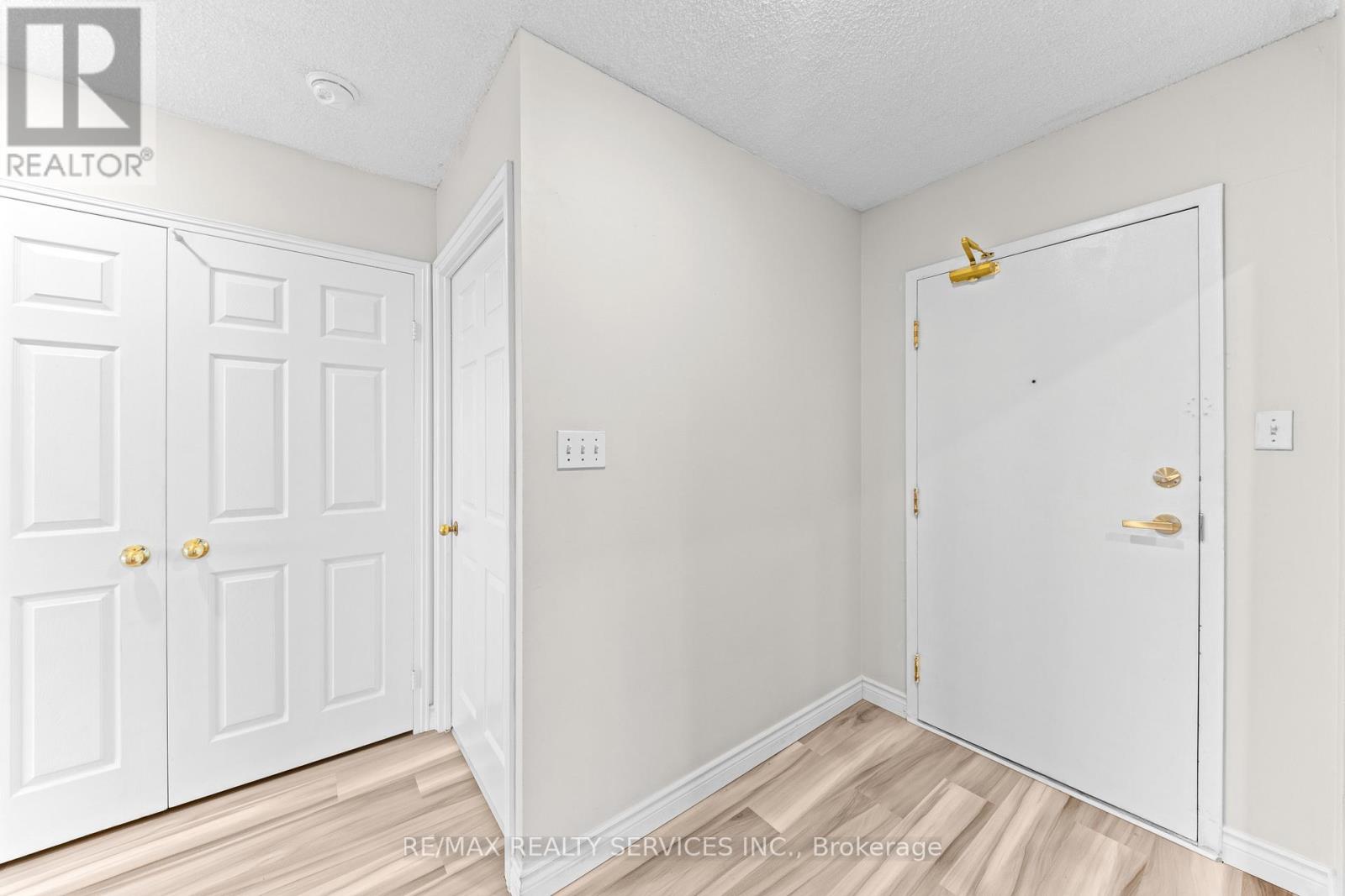 307 - 1001 Cedarglen Gate, Mississauga, Ontario  L5C 4R2 - Photo 23 - W13063794