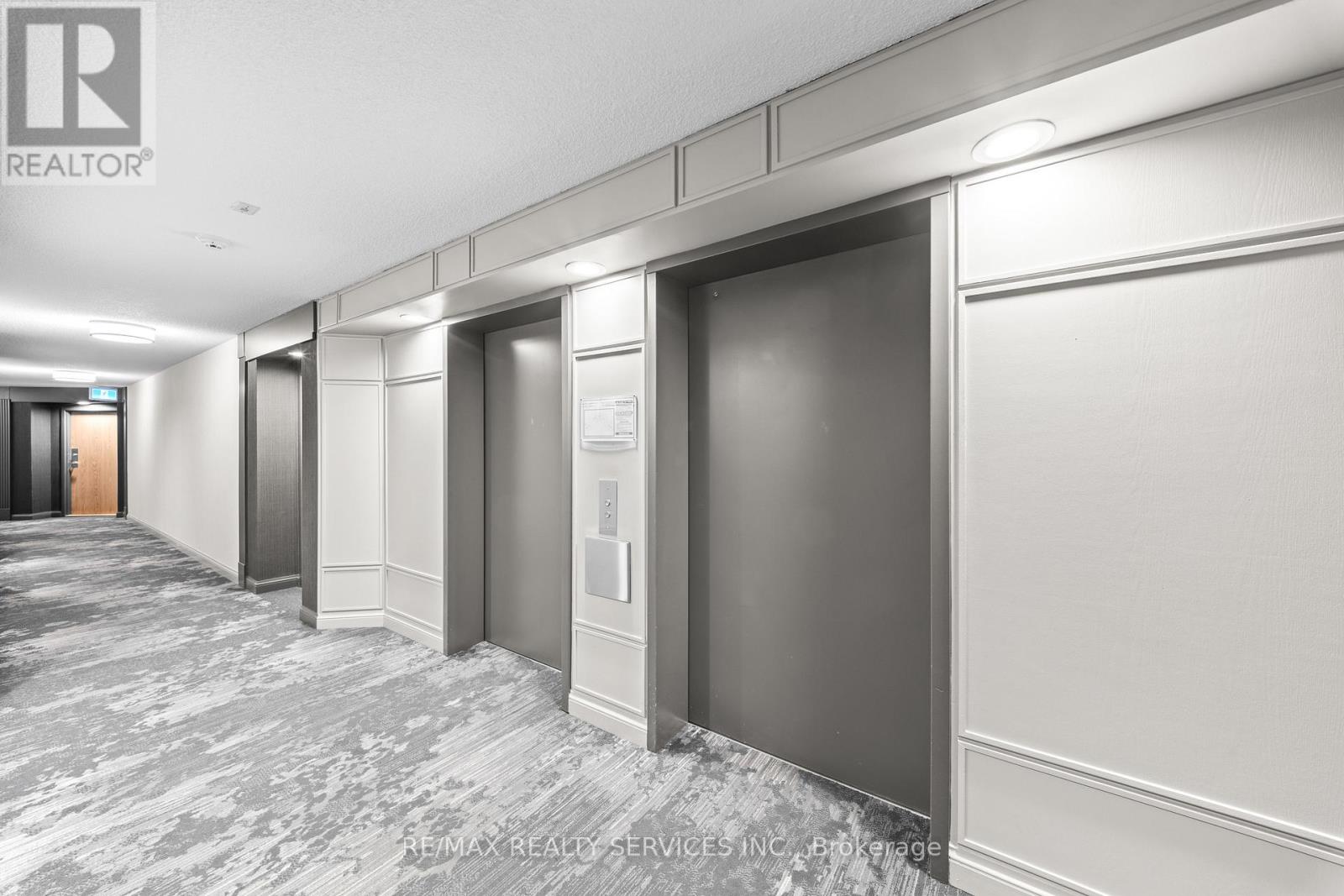 307 - 1001 Cedarglen Gate, Mississauga, Ontario  L5C 4R2 - Photo 32 - W13063794