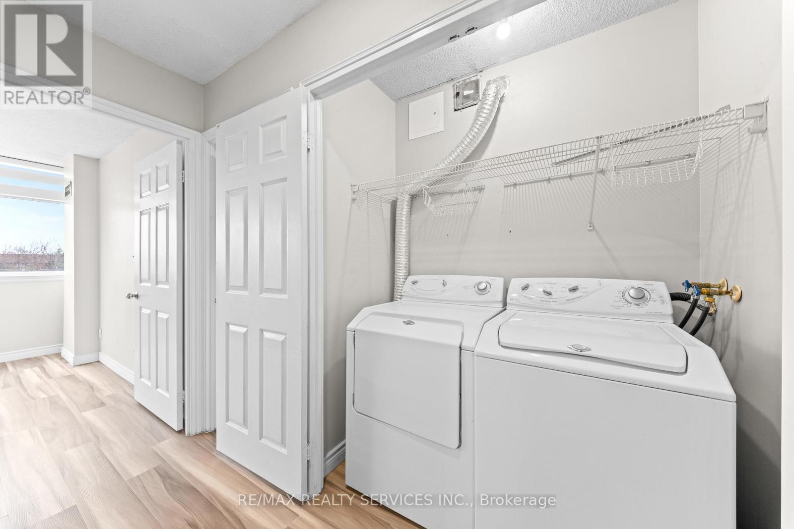 307 - 1001 Cedarglen Gate, Mississauga, Ontario  L5C 4R2 - Photo 33 - W13063794