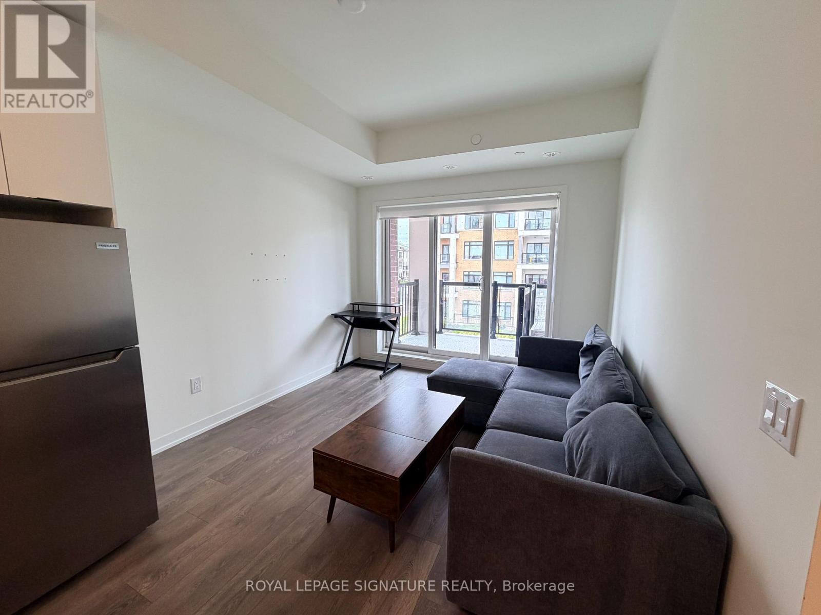 312 - 135 Canon Jackson Drive, Toronto, Ontario  M6M 0C3 - Photo 4 - W13063810
