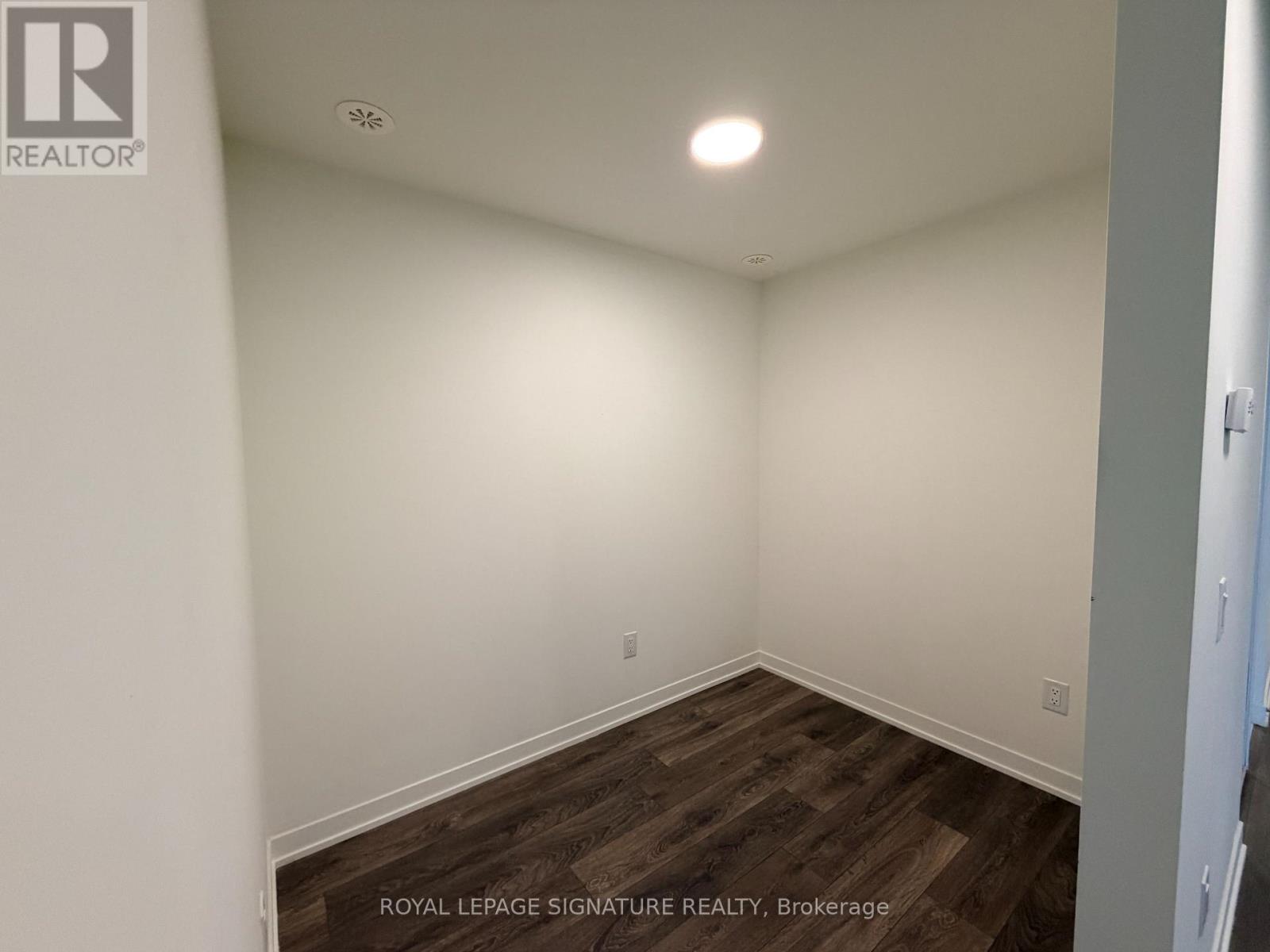 312 - 135 Canon Jackson Drive, Toronto, Ontario  M6M 0C3 - Photo 6 - W13063810