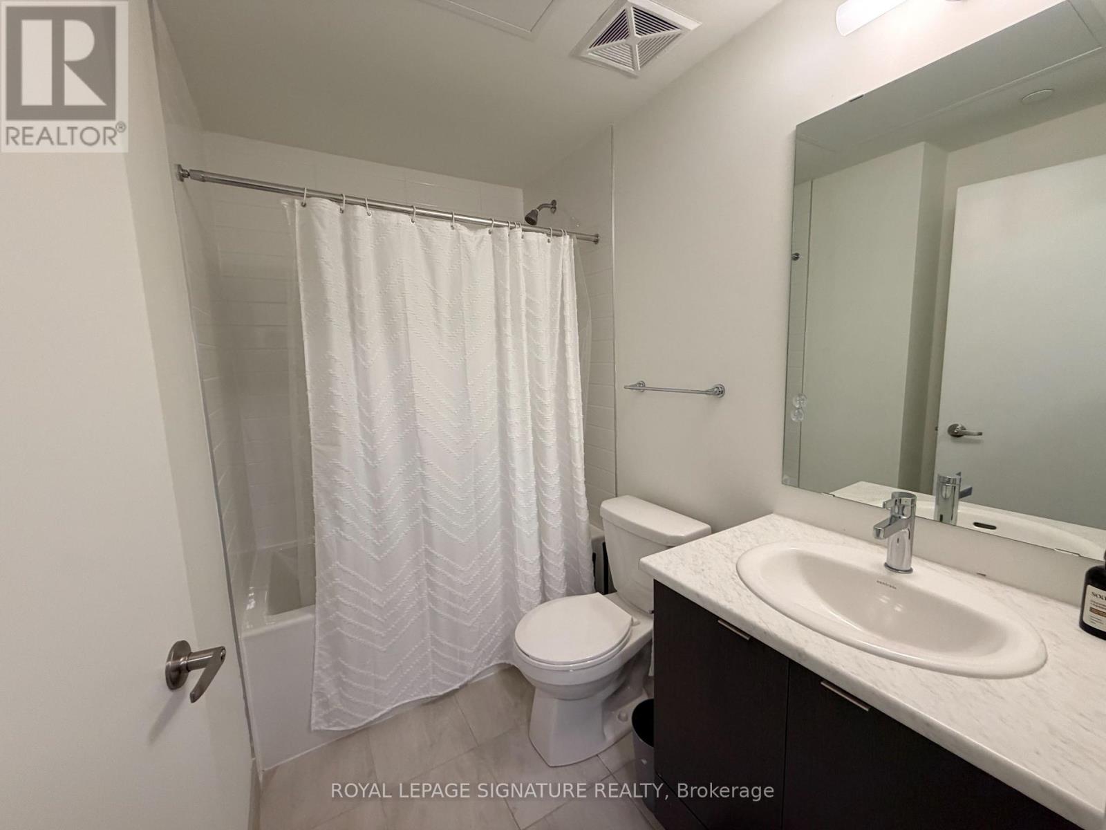 312 - 135 Canon Jackson Drive, Toronto, Ontario  M6M 0C3 - Photo 8 - W13063810