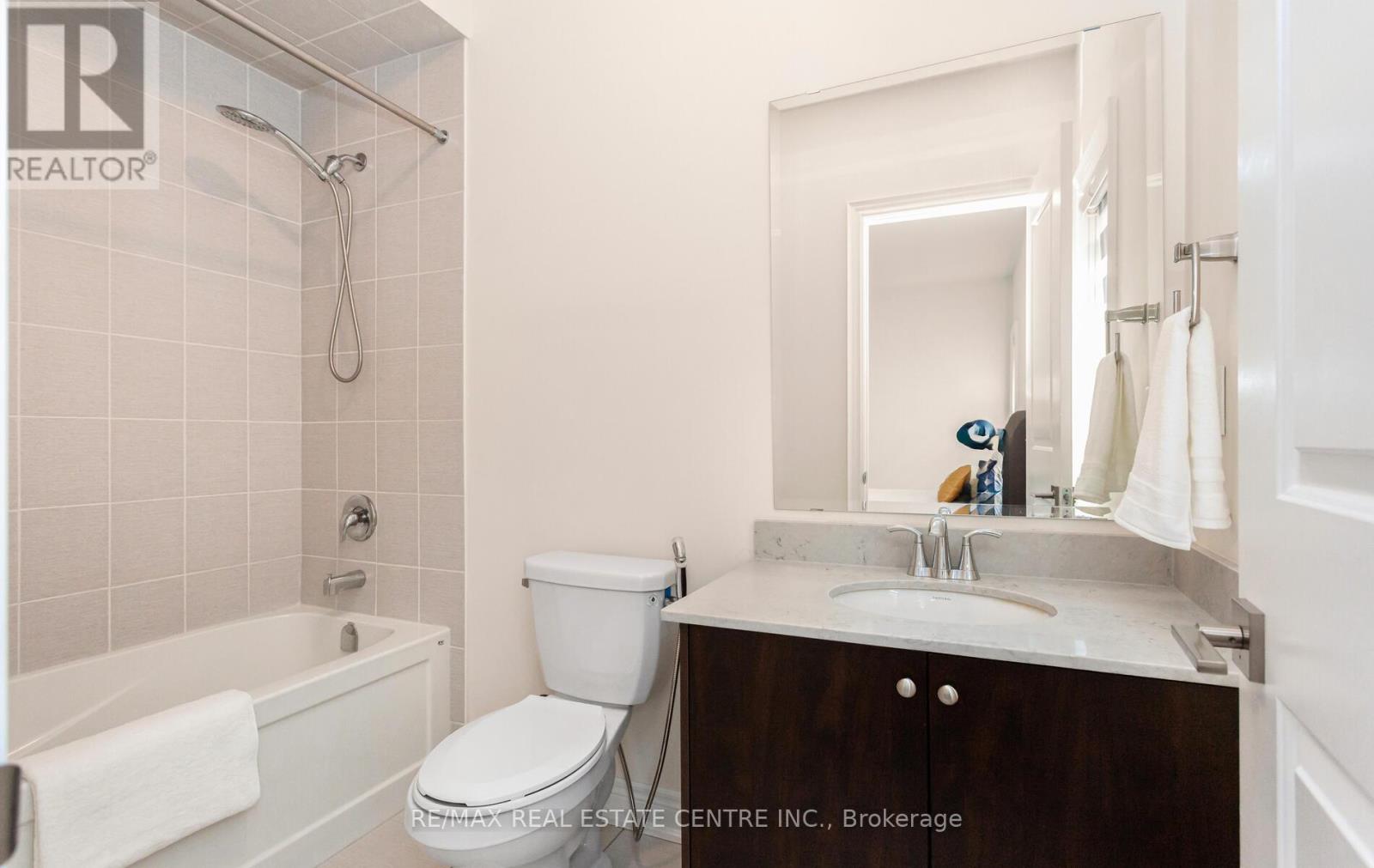 9 Rolling Acres Drive, Brampton, Ontario  L6X 5P3 - Photo 28 - W13063862