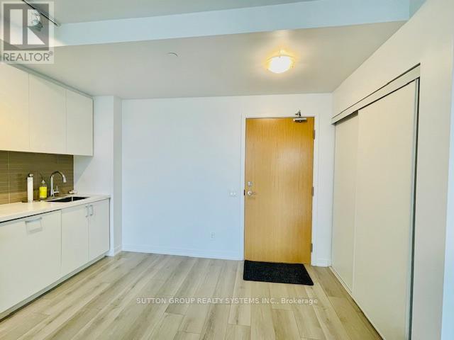 1109 - 1787 St Clair Avenue W, Toronto, Ontario  M6N 0B7 - Photo 9 - W13063886