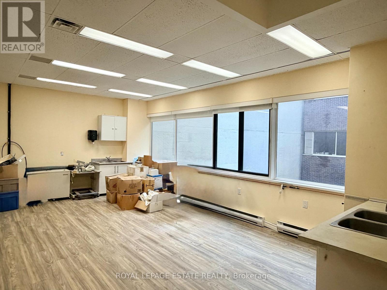 301a - 124 Merton Street, Toronto, Ontario  M4S 2Z2 - Photo 4 - C12938908
