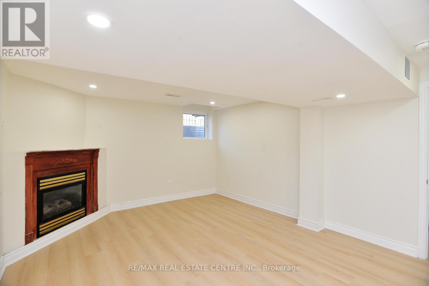 Bsmt - 10 Sheldon Drive, Ajax, Ontario  L1T 4K7 - Photo 29 - E12962190