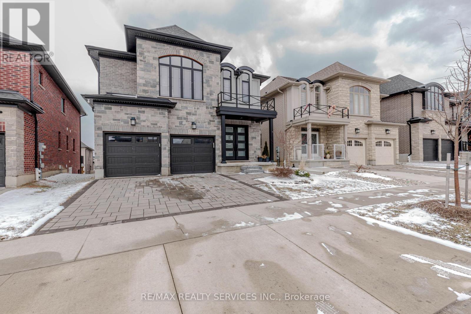 130 Pondcliffe Drive, Kitchener, Ontario  N2R 0M4 - Photo 2 - X13063652