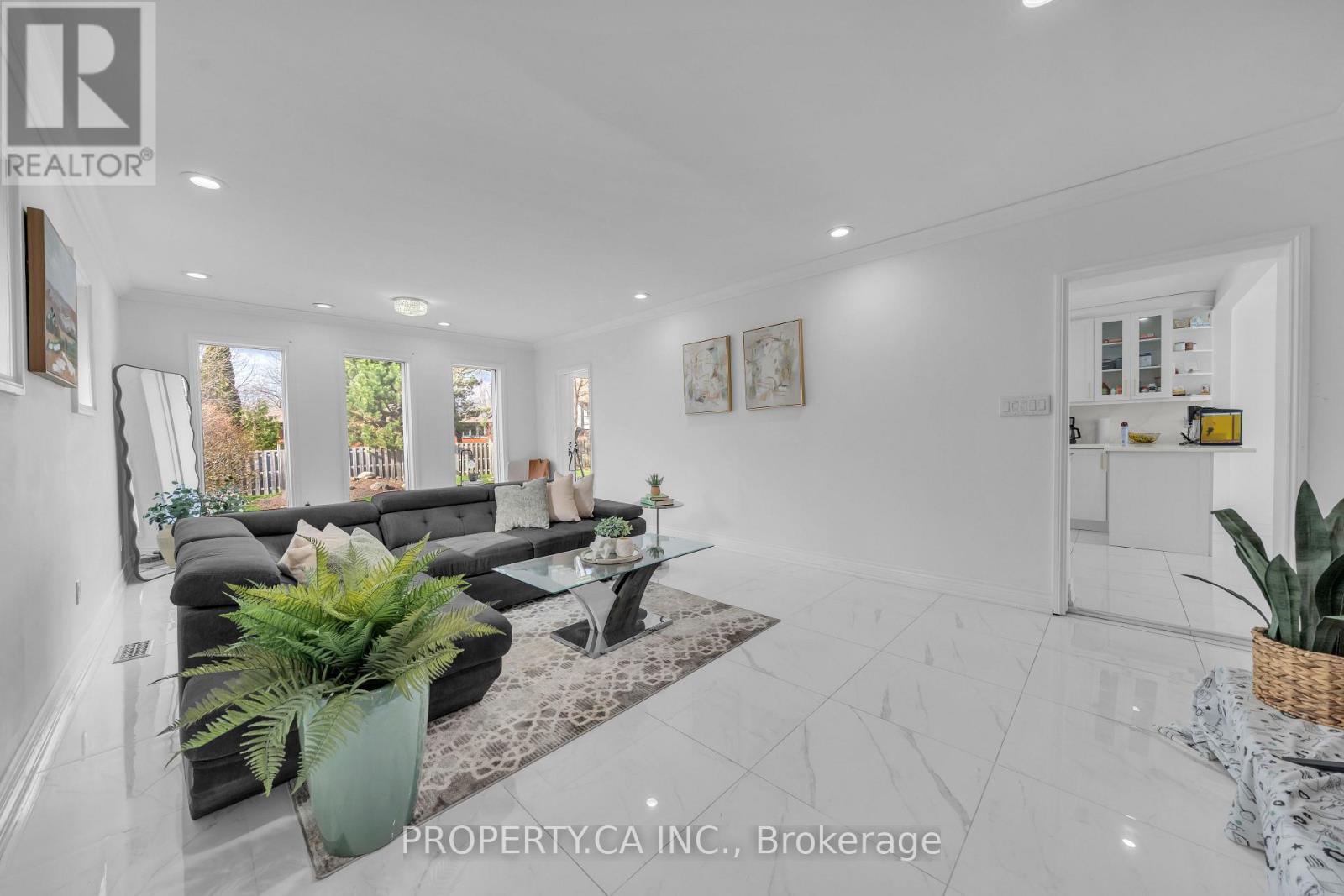 7063 MCGILL STREET, Niagara Falls, Ontario