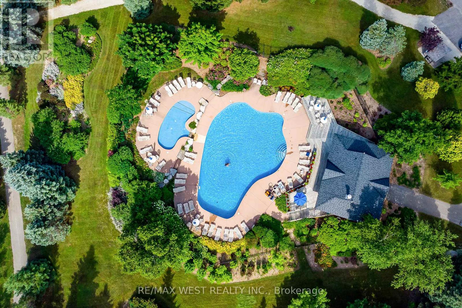 37 - 171 SNOWBRIDGE WAY, Blue Mountains, Ontario