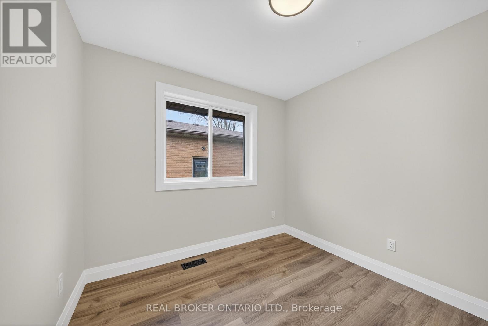201 Ridge Street, Hamilton, Ontario  L9A 2X6 - Photo 13 - X13063814