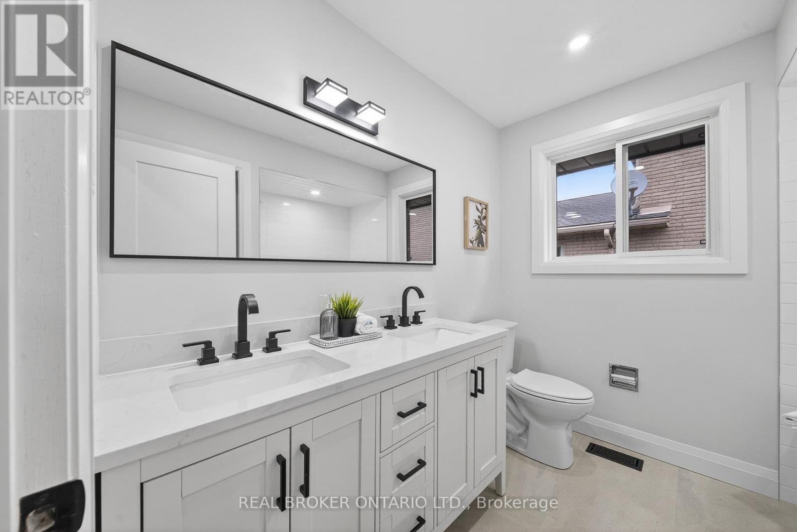 201 Ridge Street, Hamilton, Ontario  L9A 2X6 - Photo 15 - X13063814