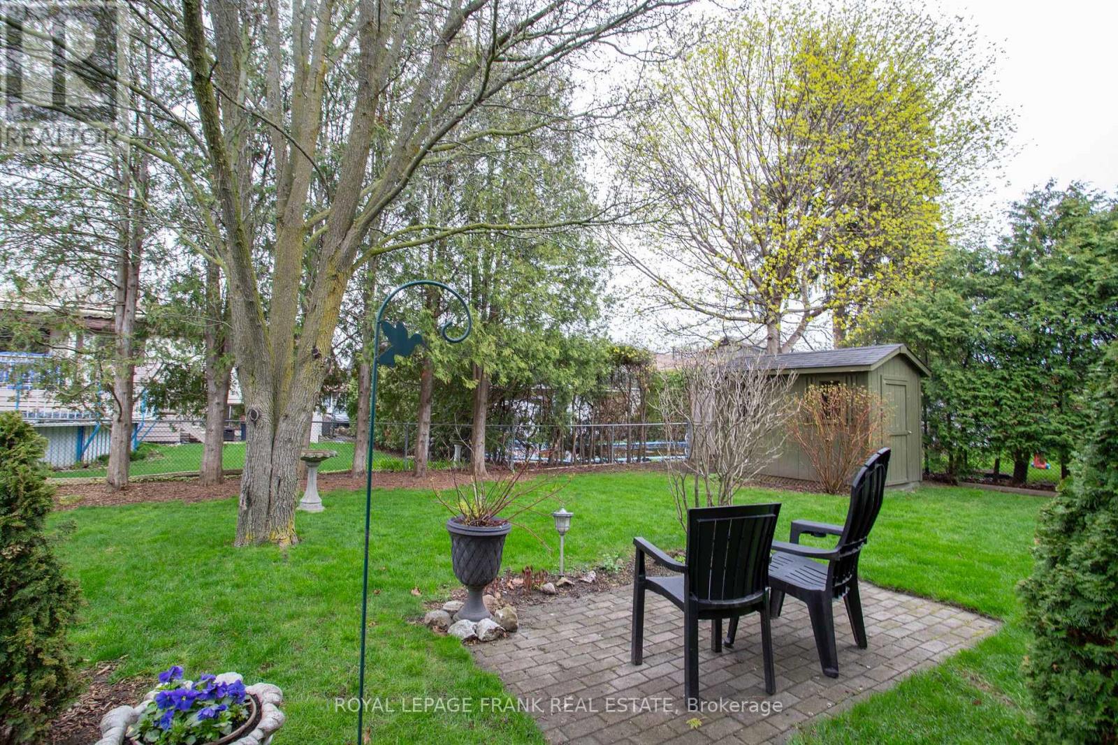 11 Cardiff Court, Whitby, Ontario  L1N 5N8 - Photo 29 - E13063932