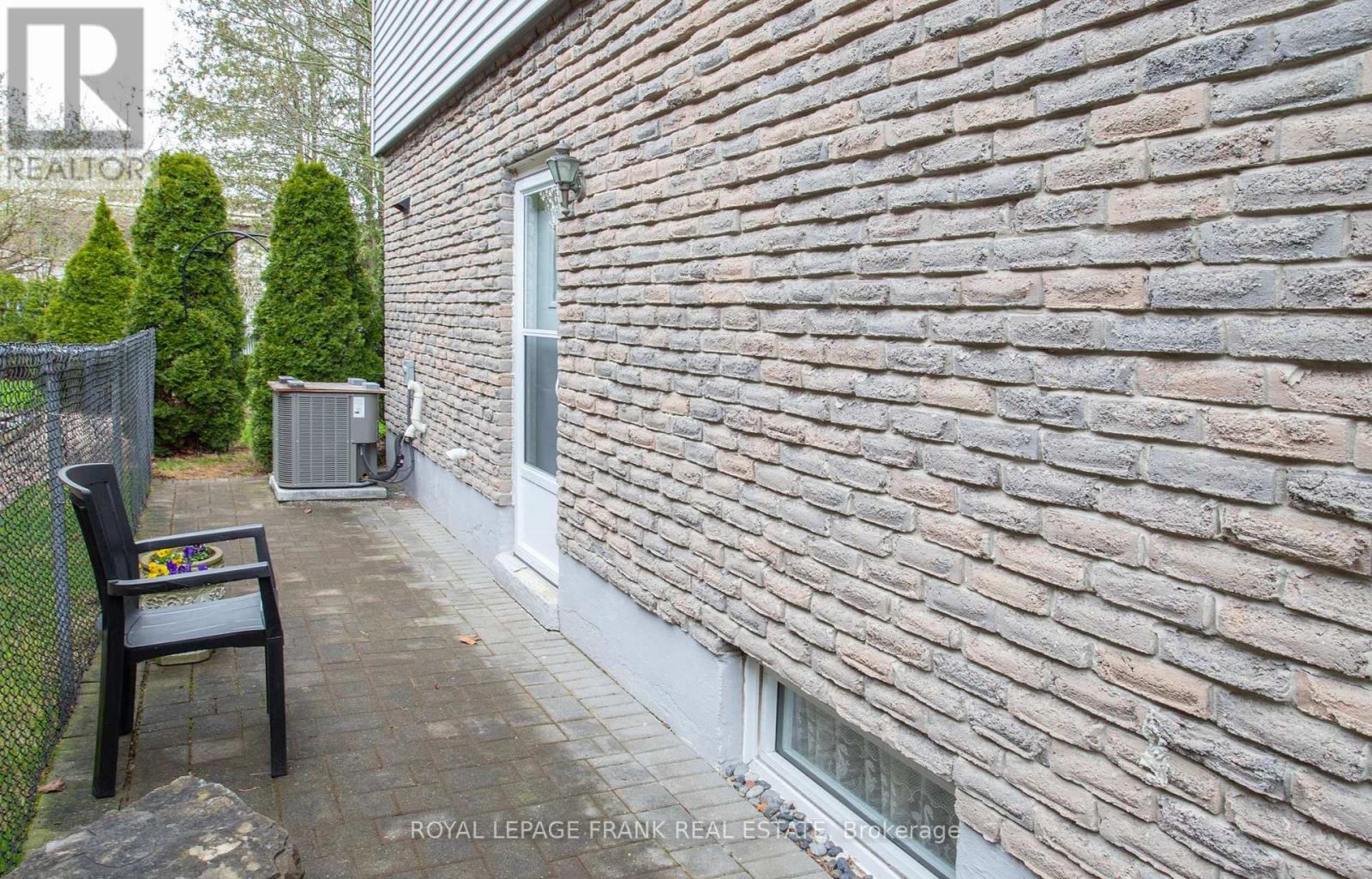 11 Cardiff Court, Whitby, Ontario  L1N 5N8 - Photo 30 - E13063932