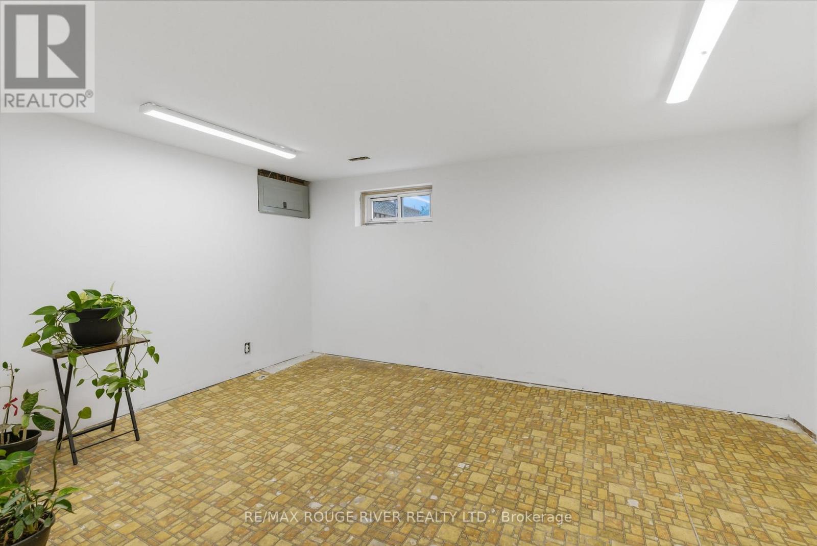 102 Bryant Road, Ajax, Ontario  L1S 2Y8 - Photo 33 - E13063992
