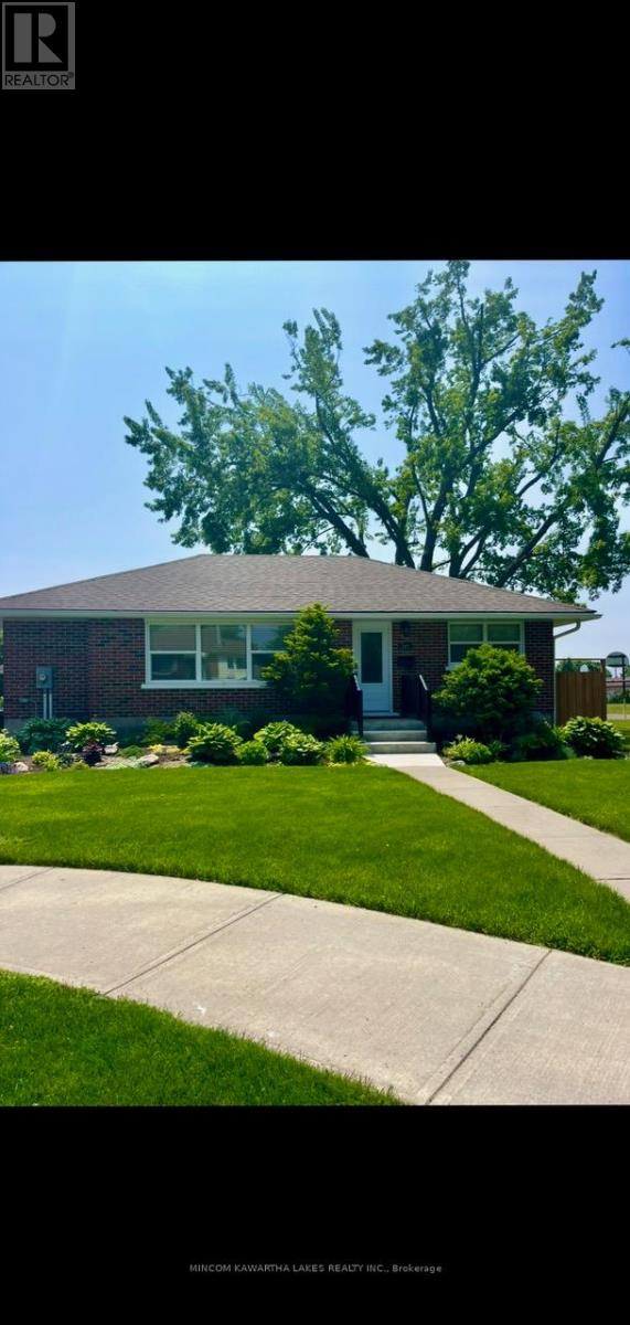727 BELLAIRE STREET, Peterborough, Ontario
