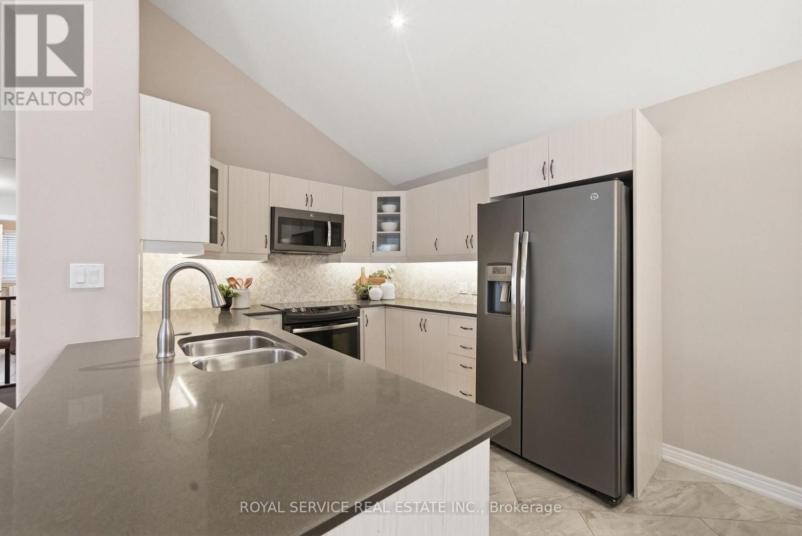 2 Bigwood Crescent, Port Hope, Ontario  L1A 0A4 - Photo 12 - X13063952