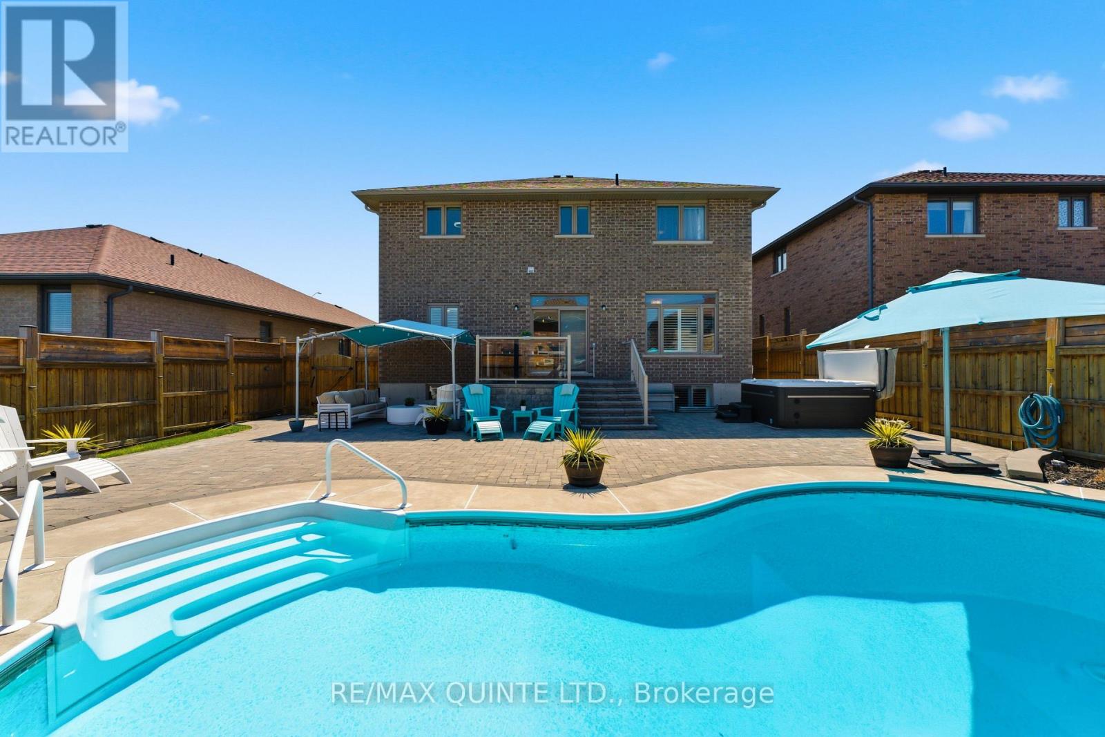 30 Vertis Court, Belleville, Ontario  K8N 0C9 - Photo 2 - X13063976