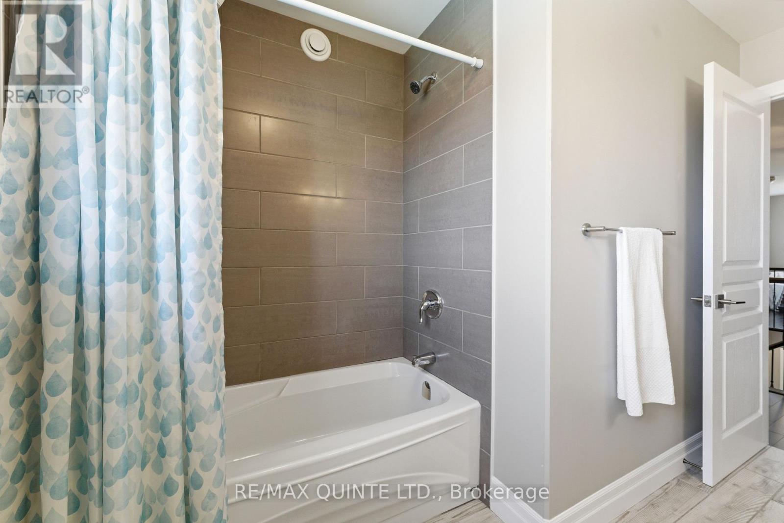 30 Vertis Court, Belleville, Ontario  K8N 0C9 - Photo 23 - X13063976