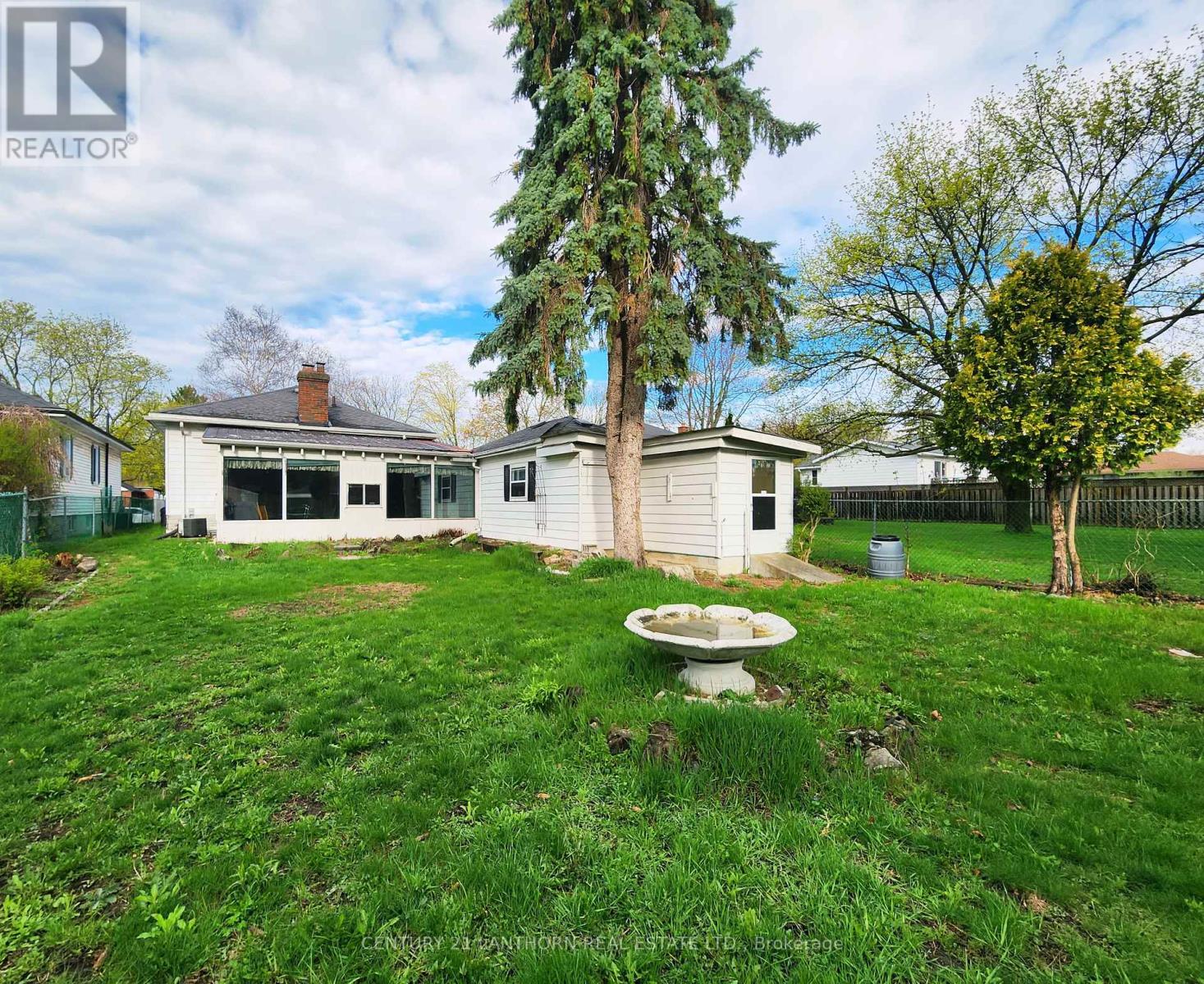 233 Herchimer Avenue, Belleville, Ontario  K8N 4H1 - Photo 2 - X13064010