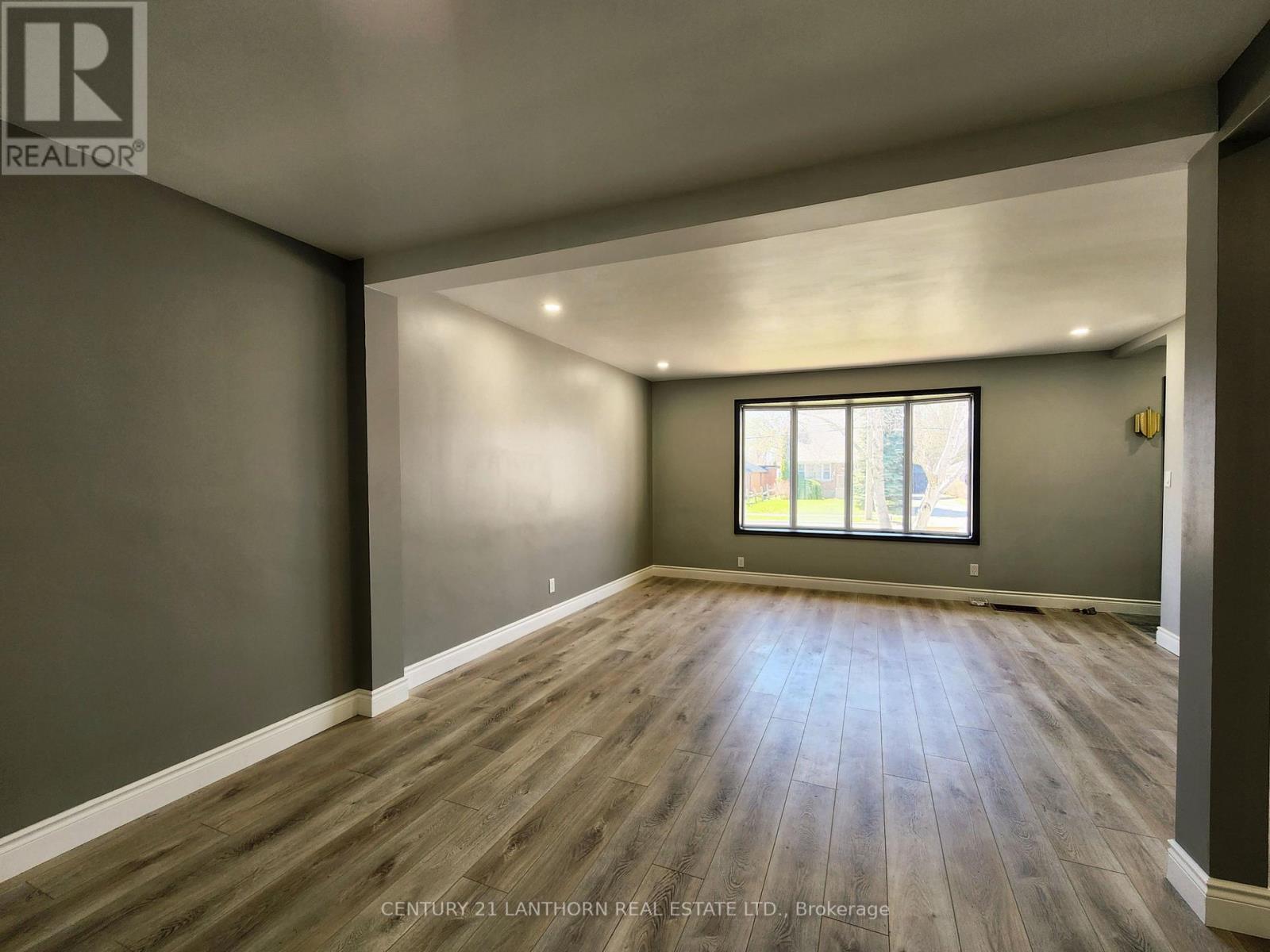 233 Herchimer Avenue, Belleville, Ontario  K8N 4H1 - Photo 4 - X13064010