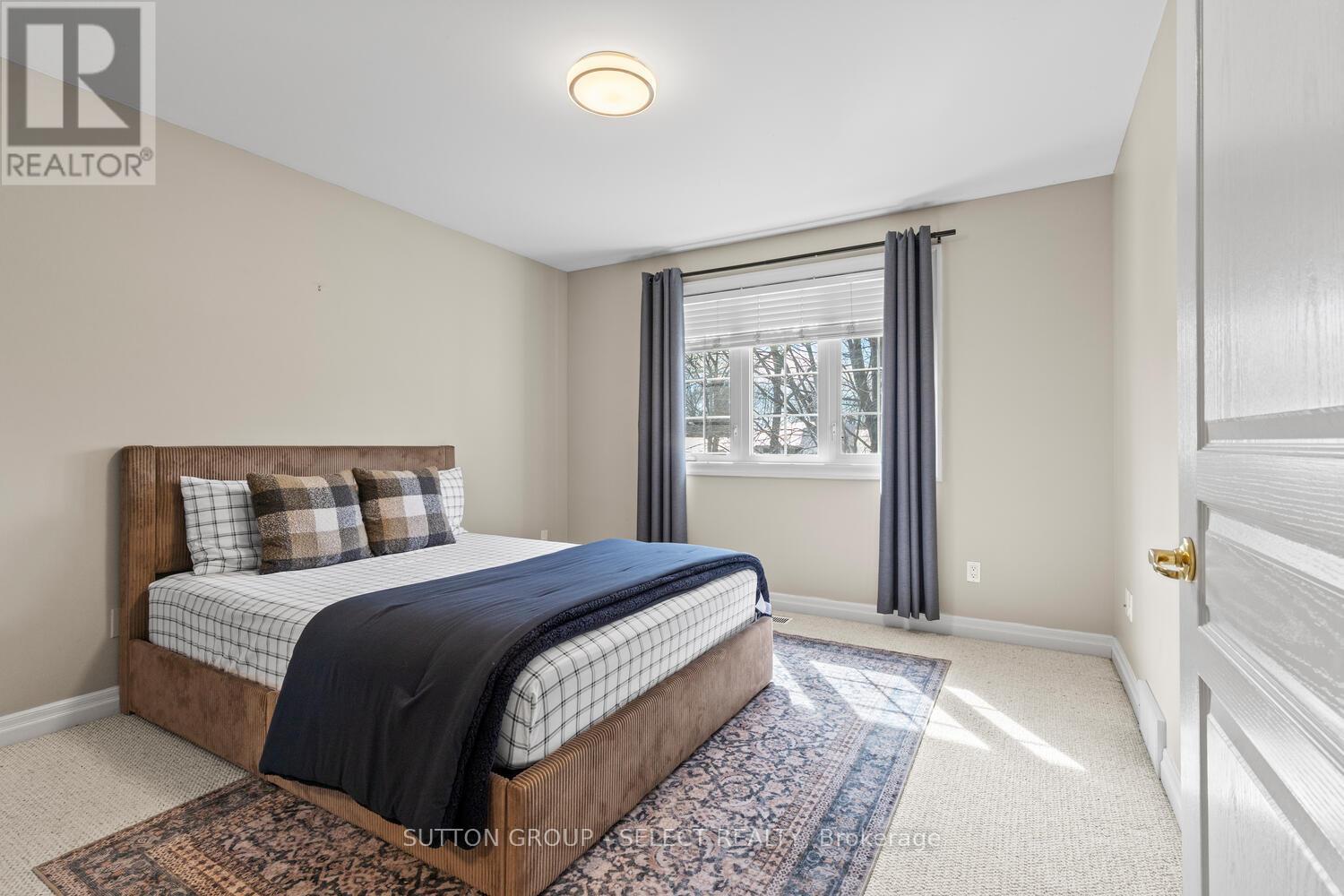 2610 Emerson Street, Strathroy-Caradoc, Ontario  N0L 1W0 - Photo 23 - X13064056