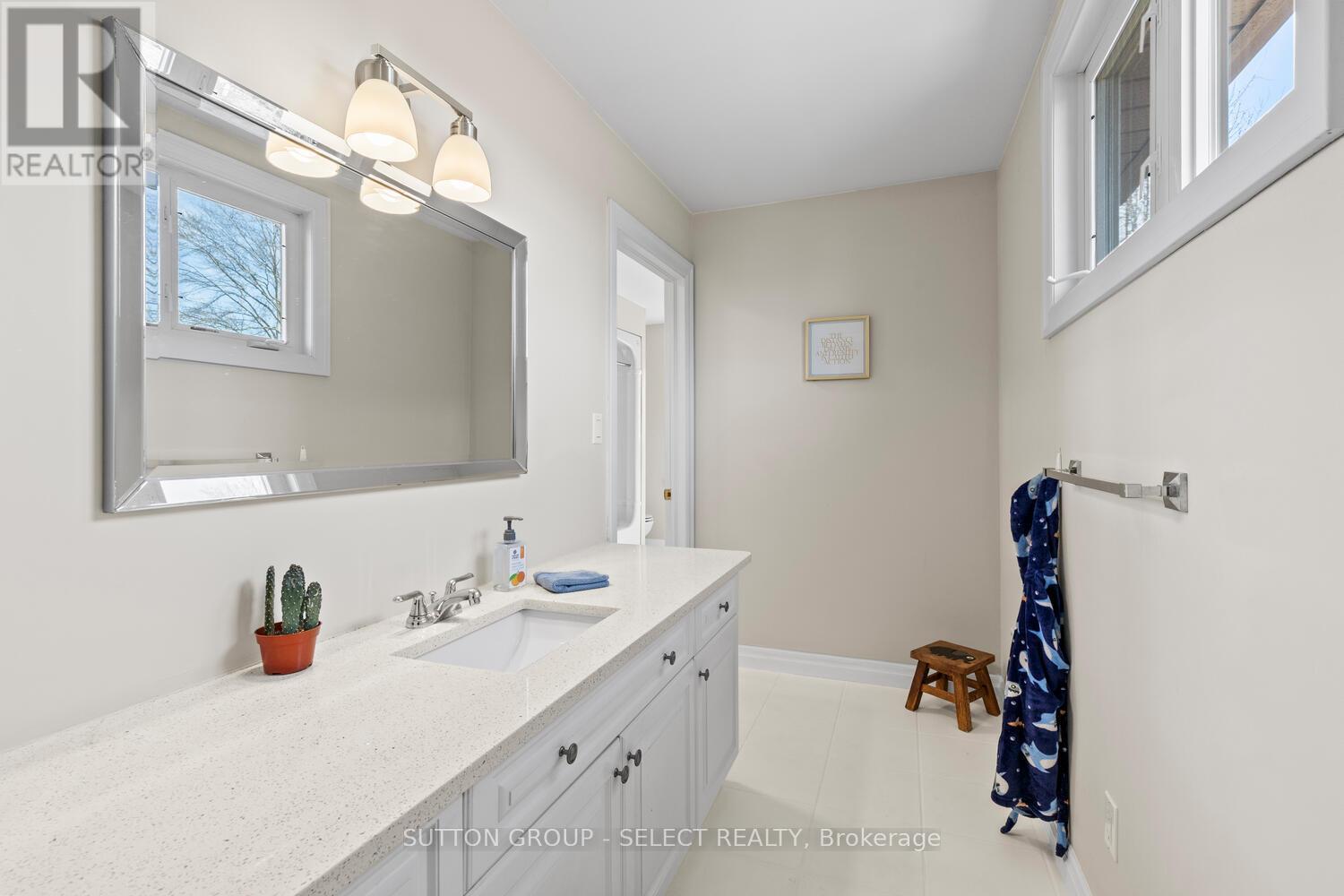2610 Emerson Street, Strathroy-Caradoc, Ontario  N0L 1W0 - Photo 28 - X13064056