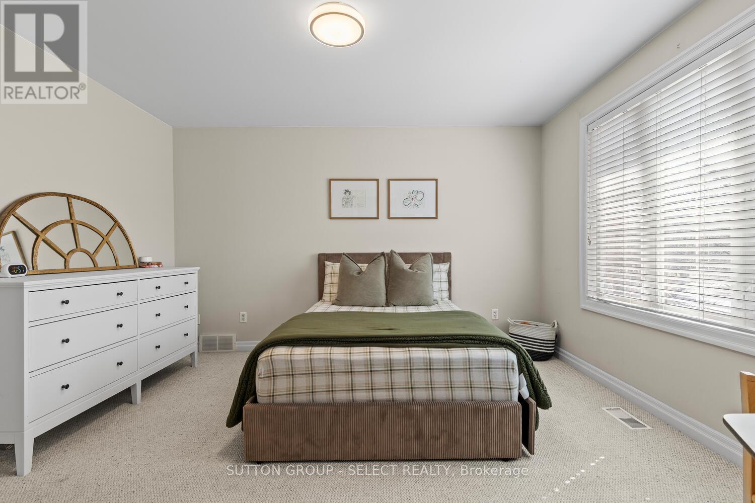 2610 Emerson Street, Strathroy-Caradoc, Ontario  N0L 1W0 - Photo 30 - X13064056