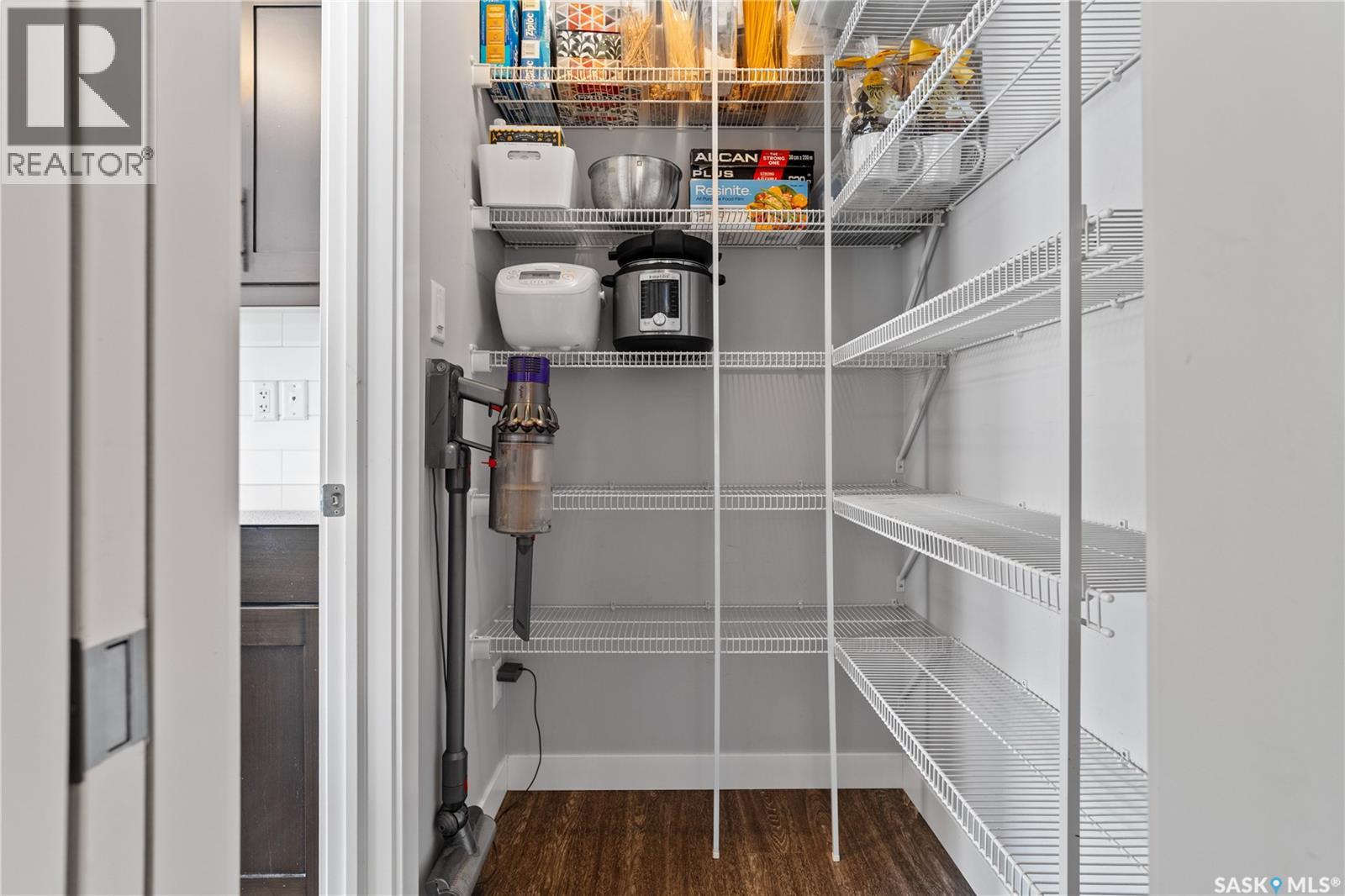 4810 Green Brooks Way E, Regina, Saskatchewan  S4V 3K6 - Photo 9 - SK034458