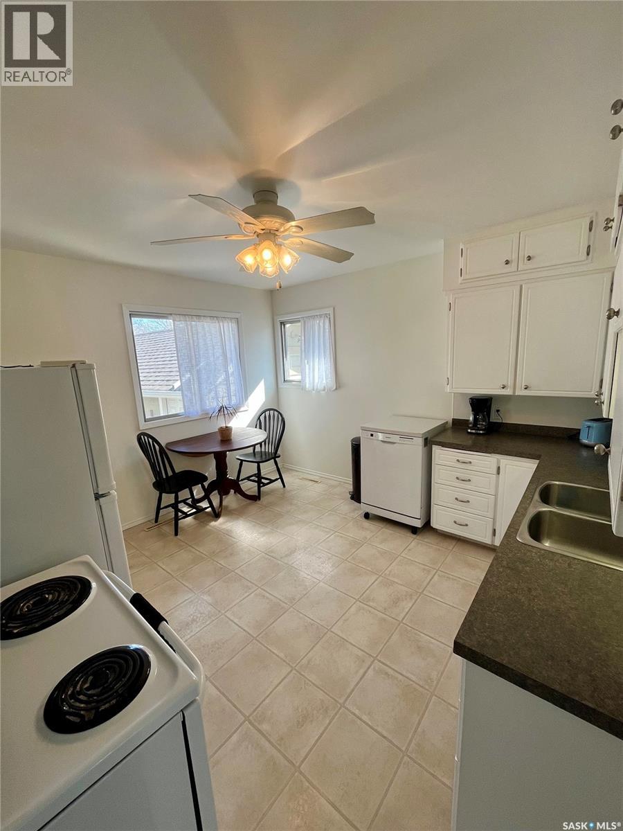 1131 Sidney Street E, Swift Current, Saskatchewan  S9H 1V1 - Photo 7 - SK034447