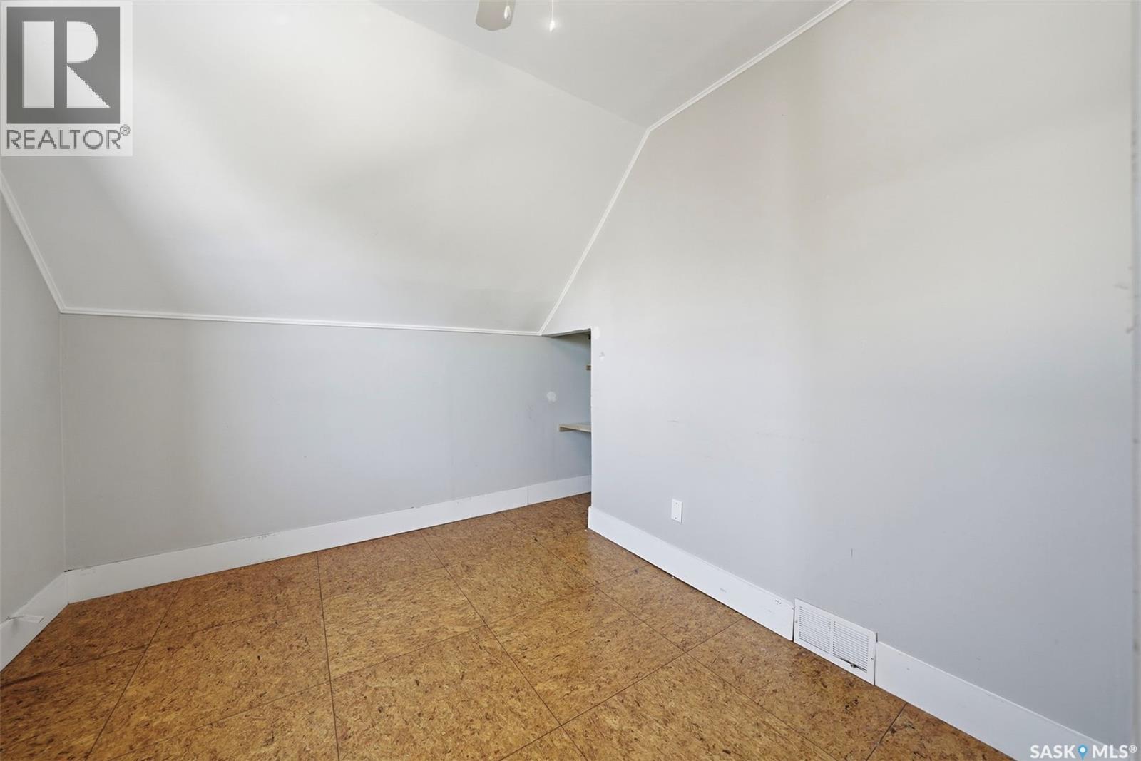 1336 H Avenue N, Saskatoon, Saskatchewan  S7L 2E4 - Photo 17 - SK034169