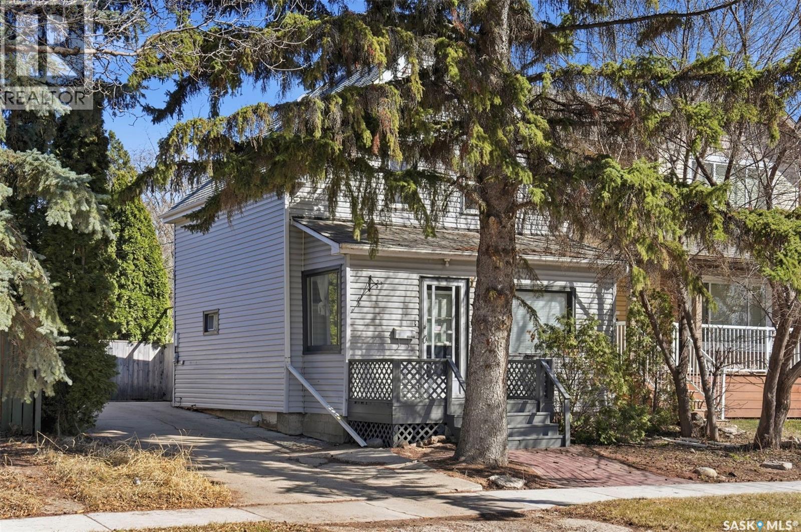 1336 H Avenue N, Saskatoon, Saskatchewan  S7L 2E4 - Photo 2 - SK034169