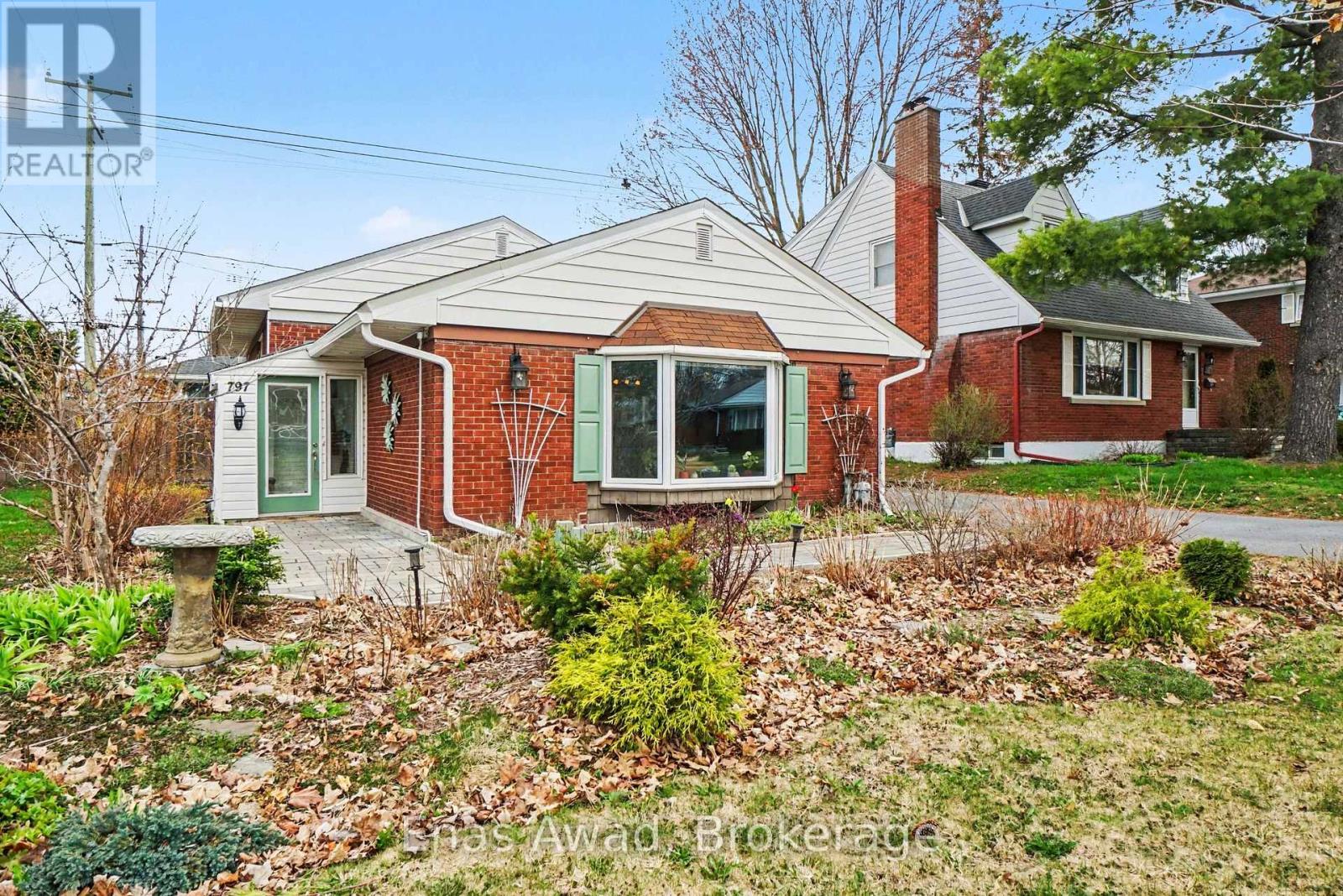 797 Hamlet Road, Ottawa, Ontario  K1G 1R1 - Photo 2 - X13064052