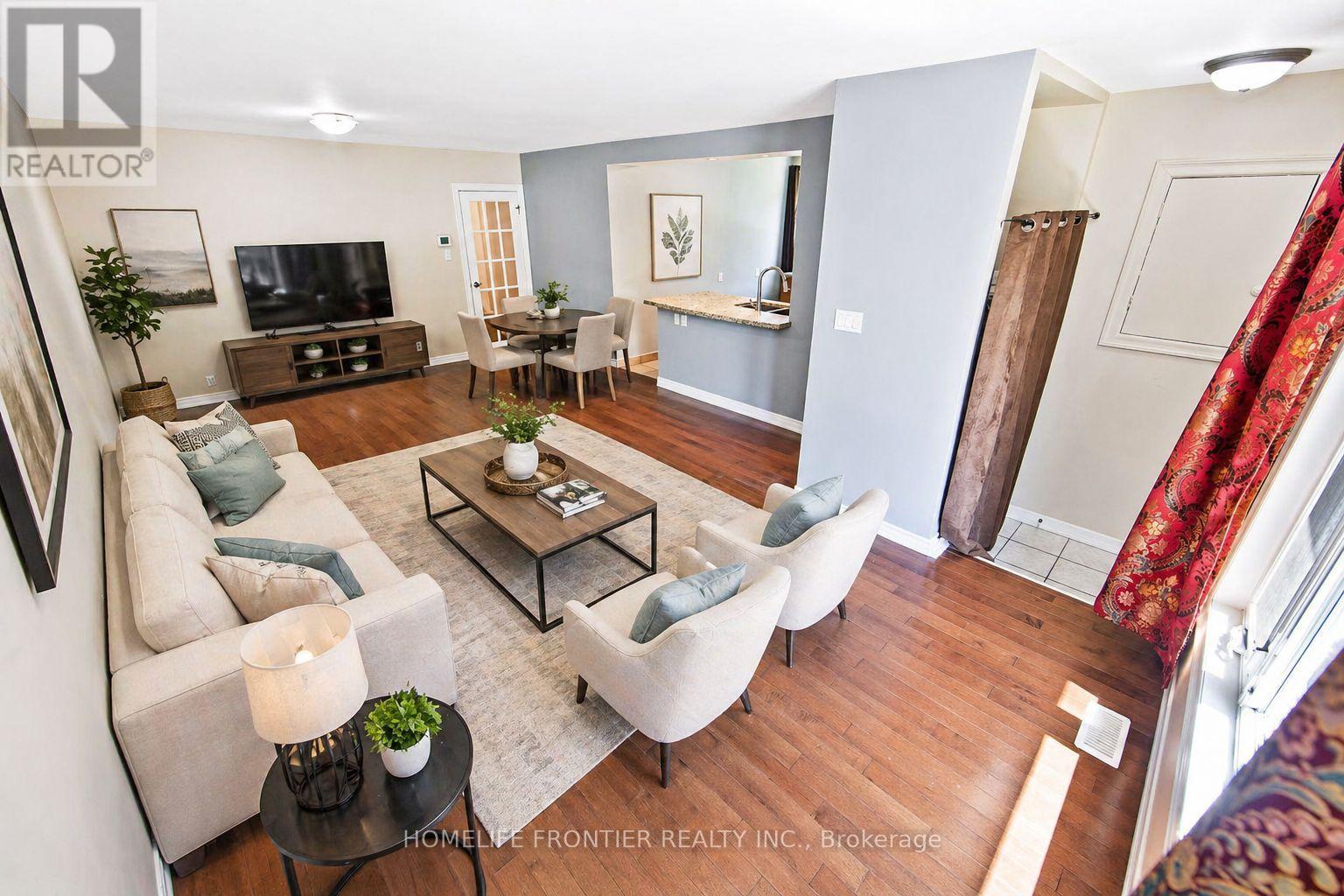 Main Floor - 261 Taylor Mills Drive, Richmond Hill, Ontario  L4C 2T8 - Photo 4 - N13059166