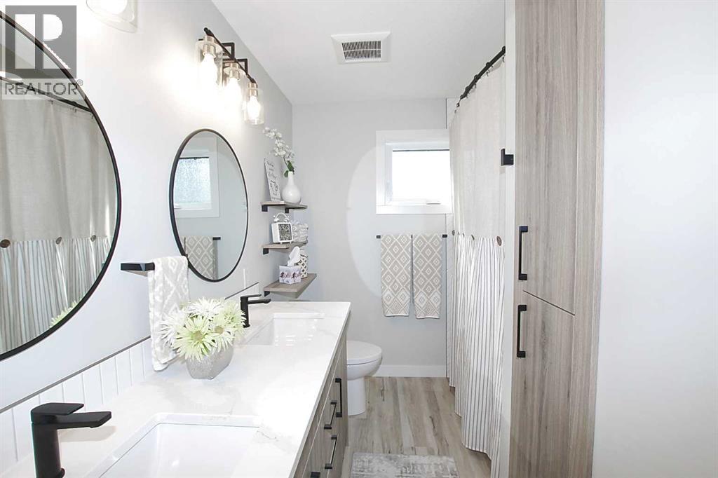 108 Marina Bay Court, Sylvan Lake, Alberta  T4S 1E9 - Photo 23 - A2255197