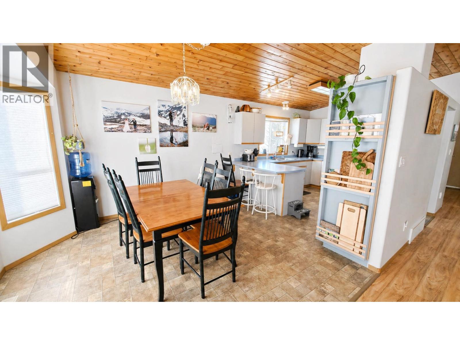 1982 Elliott Crescent, Houston, British Columbia  V0J 1Z0 - Photo 8 - R3093047
