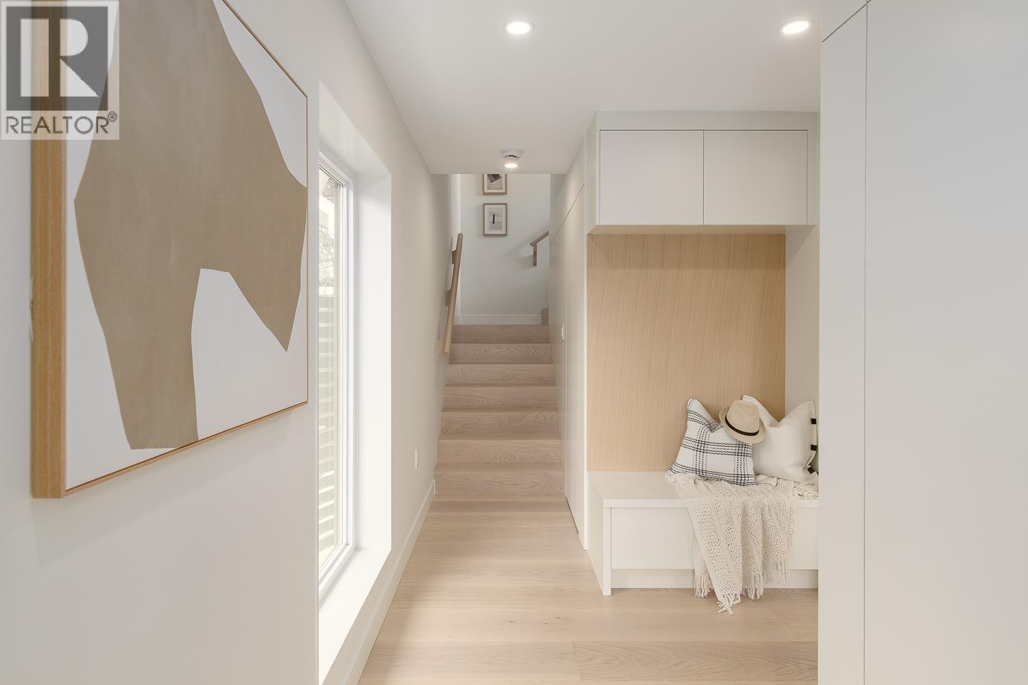 2652 E 38th Avenue, Vancouver, British Columbia  V5R 3M9 - Photo 2 - R3117806