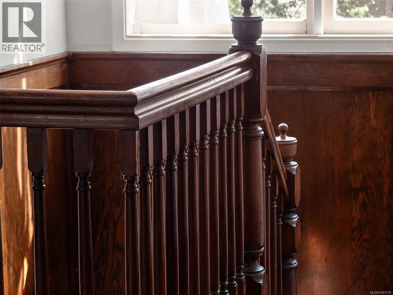 1353 Craigdarroch Rd, Victoria, British Columbia  V8S 2A6 - Photo 30 - 1007518