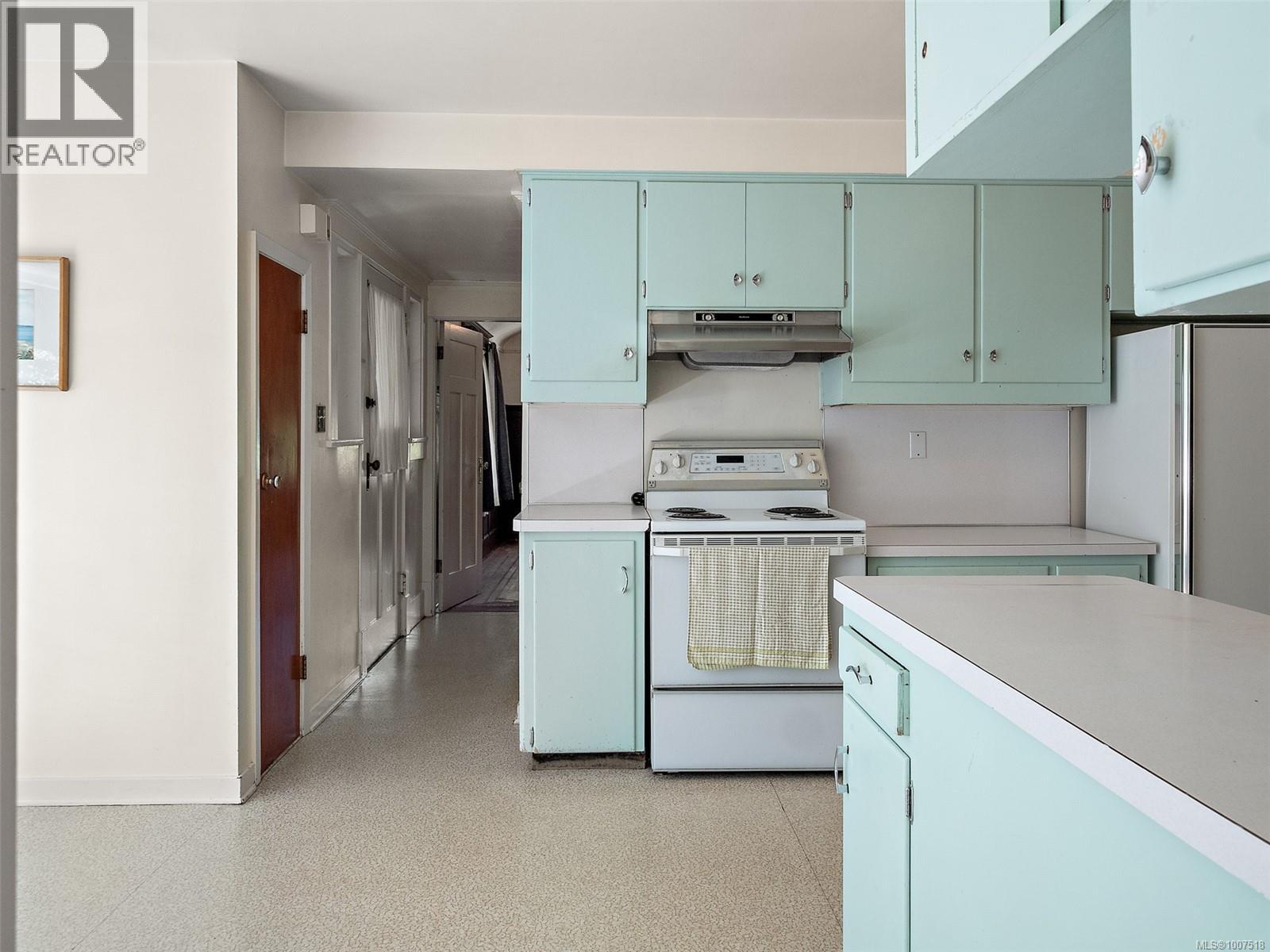 1353 Craigdarroch Rd, Victoria, British Columbia  V8S 2A6 - Photo 21 - 1007518