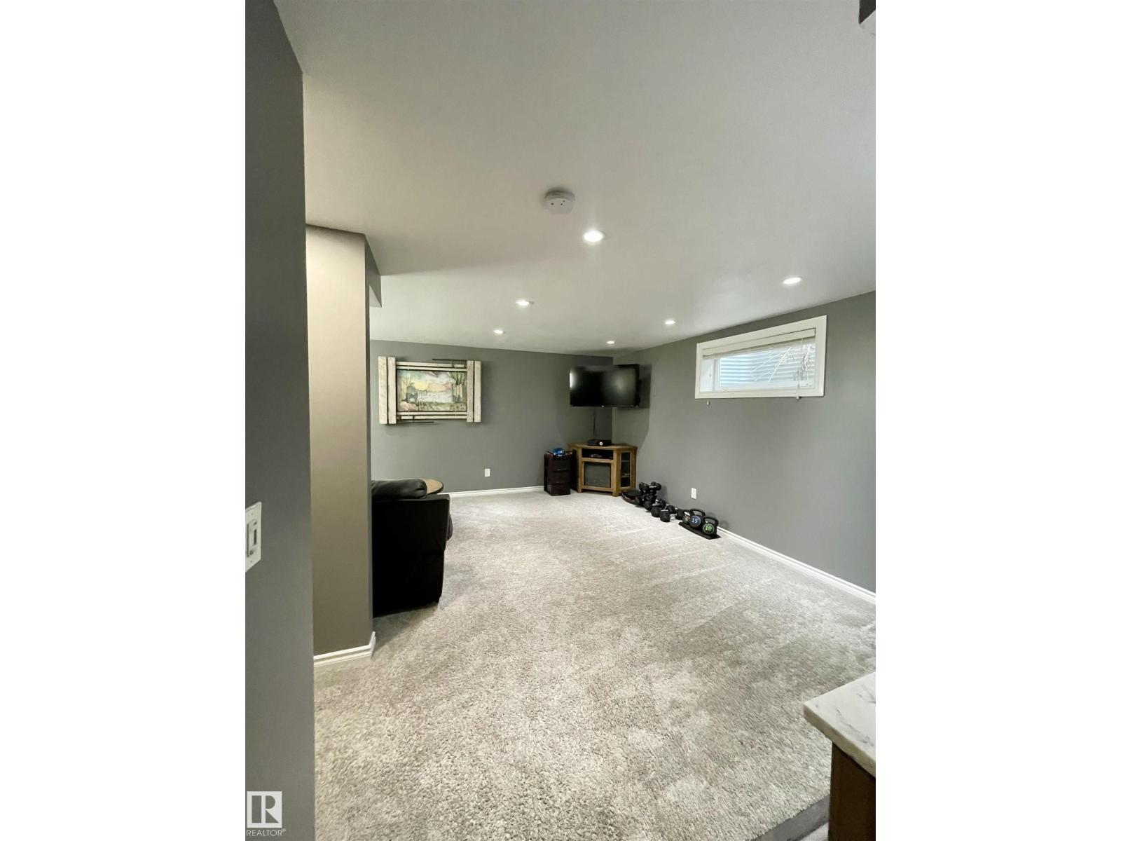 9310 Simpson Dr Nw, Edmonton, Alberta  T6R 0E4 - Photo 31 - E4484878