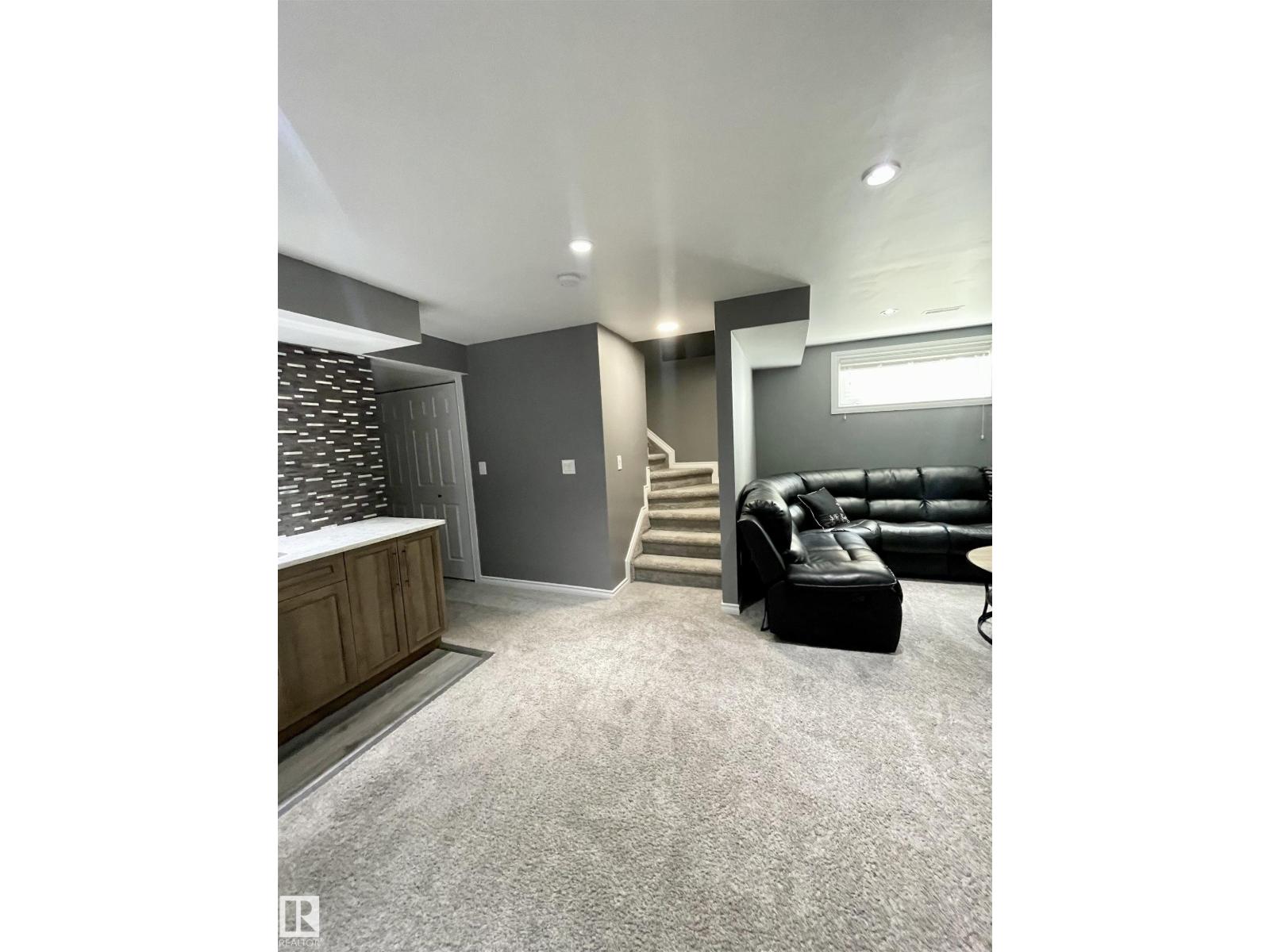 9310 Simpson Dr Nw, Edmonton, Alberta  T6R 0E4 - Photo 28 - E4484878