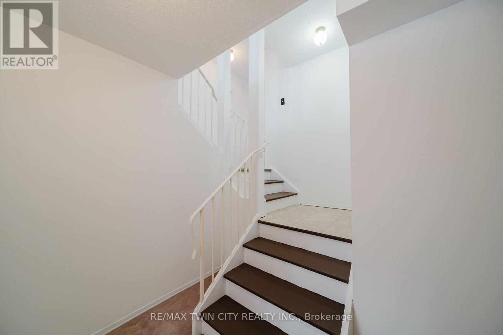 23 - 54 Green Valley Drive, Kitchener, Ontario  N2P 1Z9 - Photo 26 - X12855462