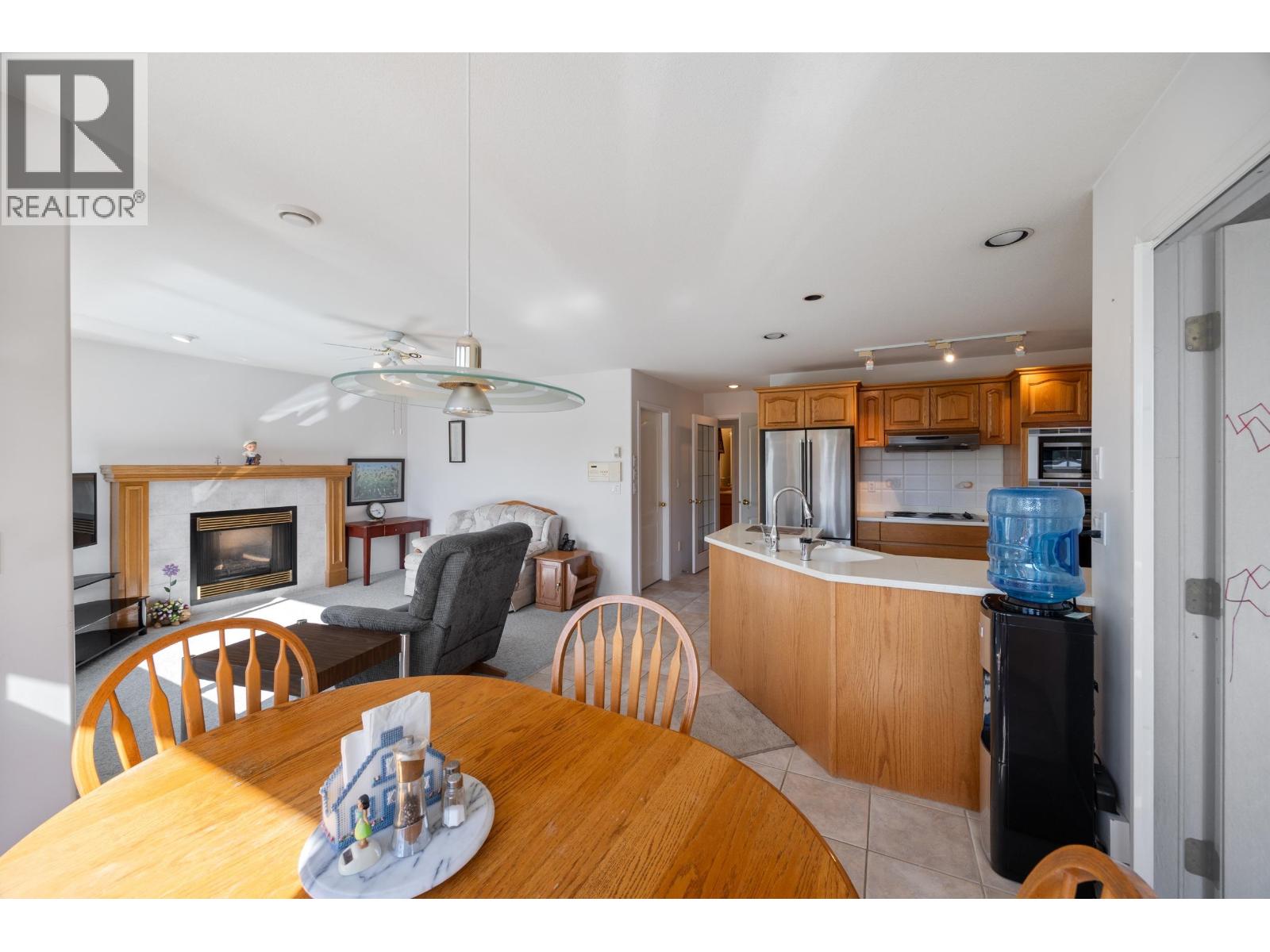7055 Gray Avenue, Burnaby, British Columbia  V5J 3Y9 - Photo 13 - R3117796
