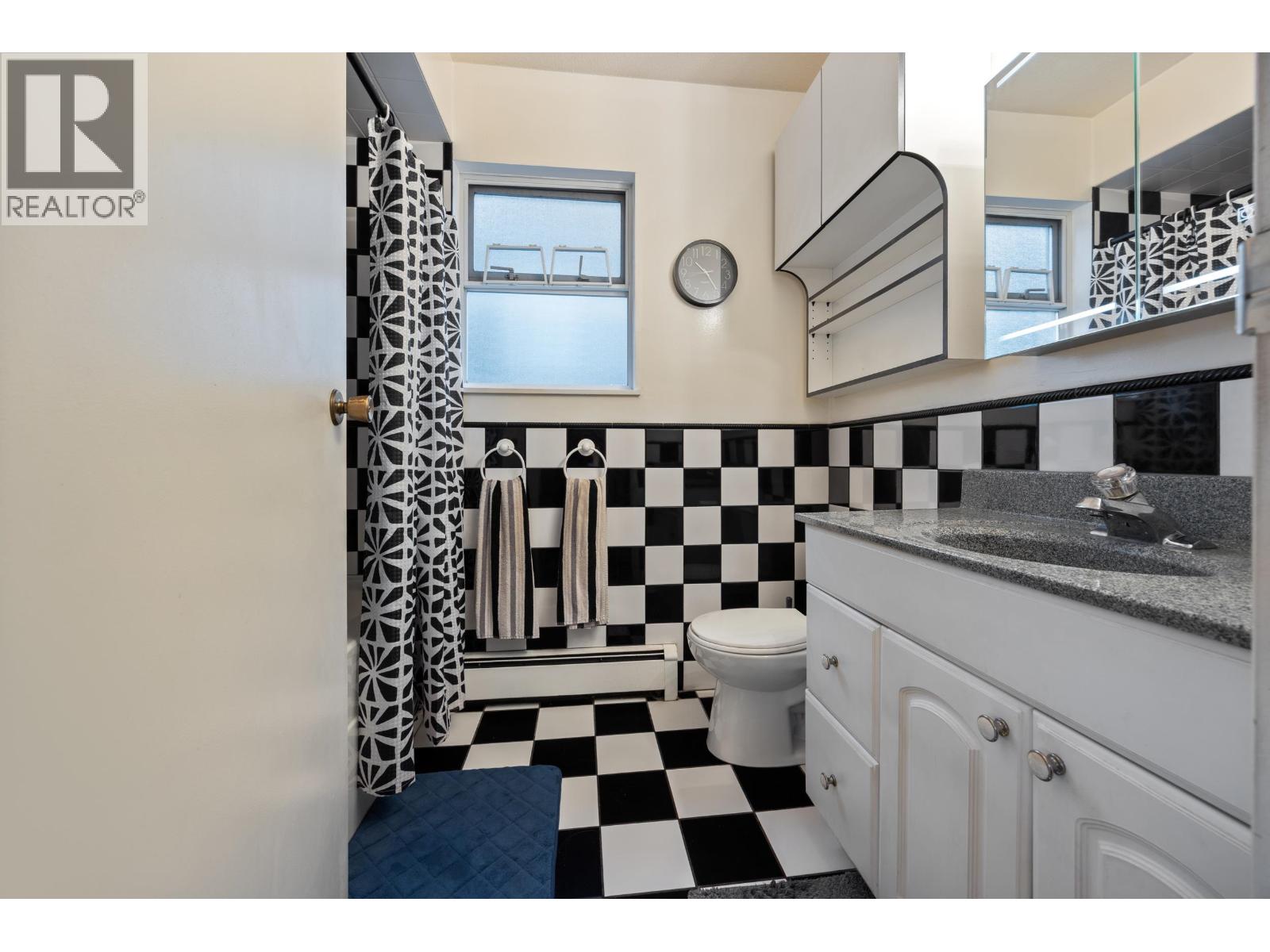 4607 Irmin Street, Burnaby, British Columbia  V5J 1Y1 - Photo 35 - R3117809