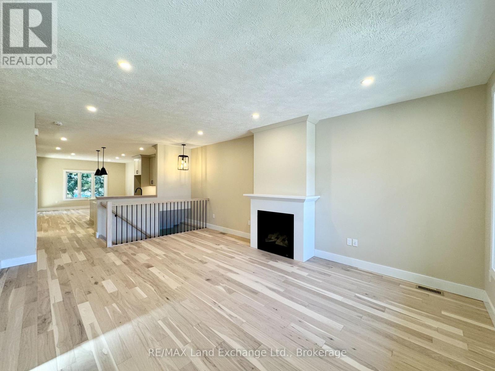 15 Nyah Court, Kincardine, Ontario  N0G 2T0 - Photo 3 - X13064004